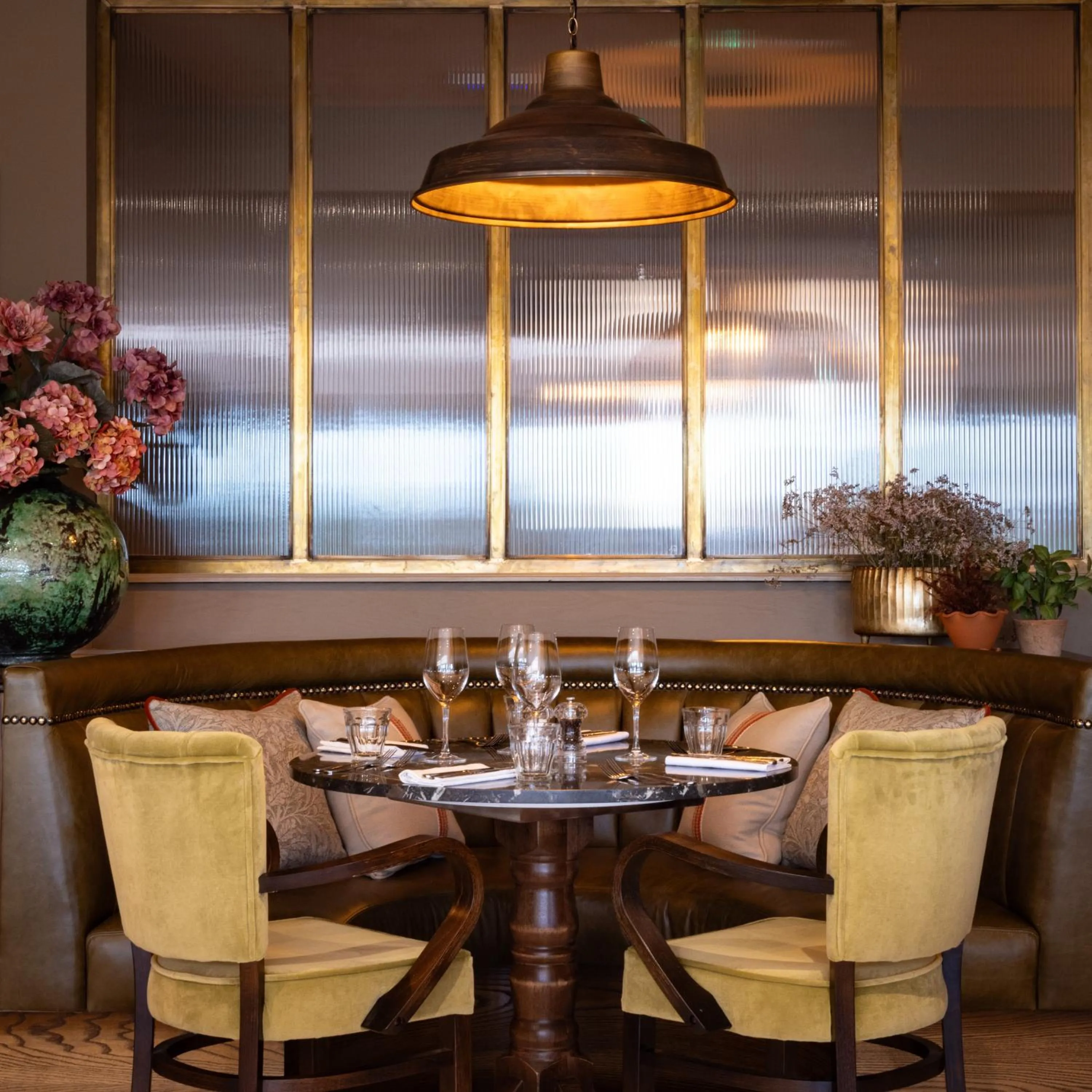 Restaurant/places to eat in The White Hart - A Heartwood Inn