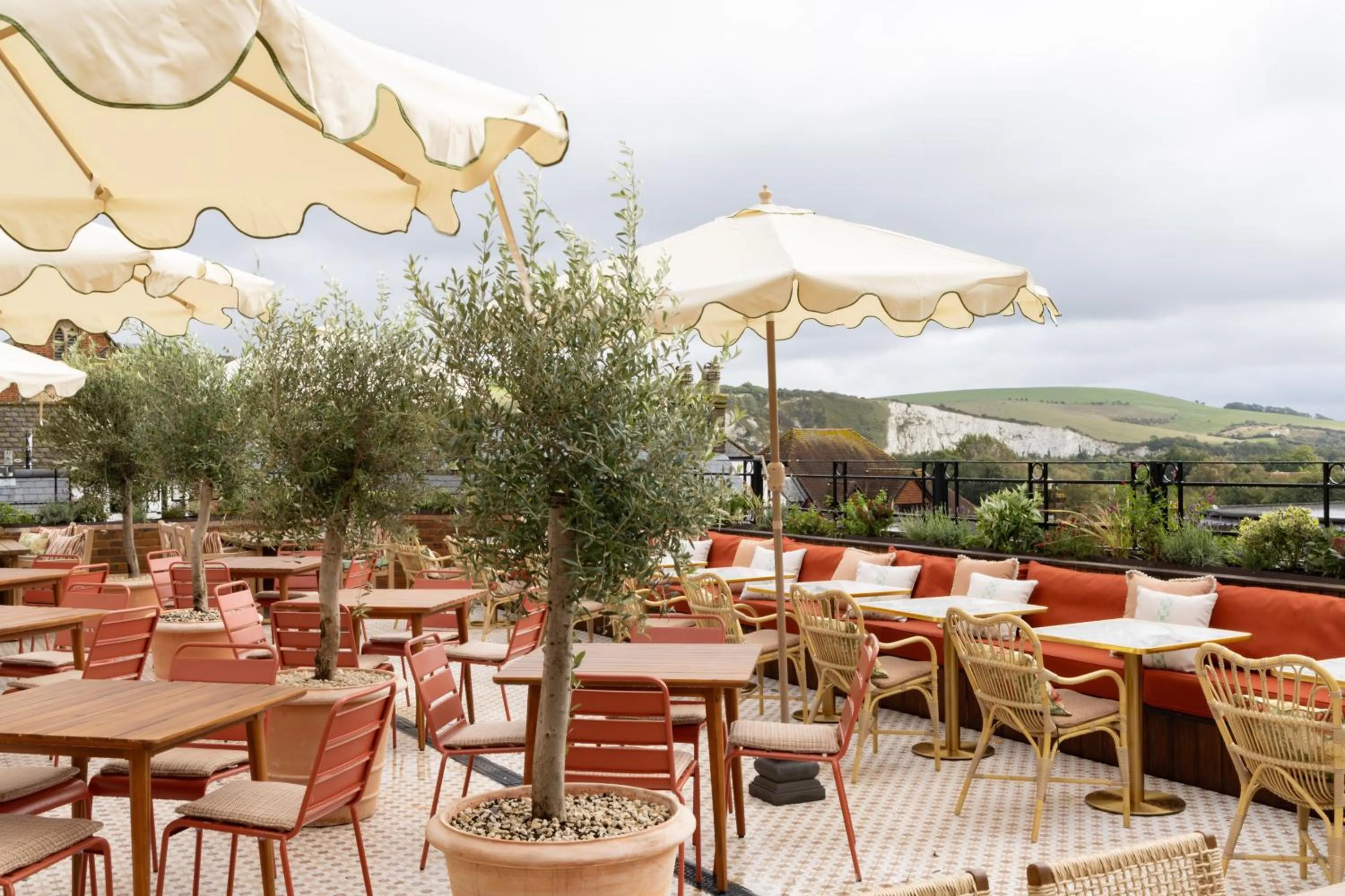 Balcony/Terrace in The White Hart - A Heartwood Inn