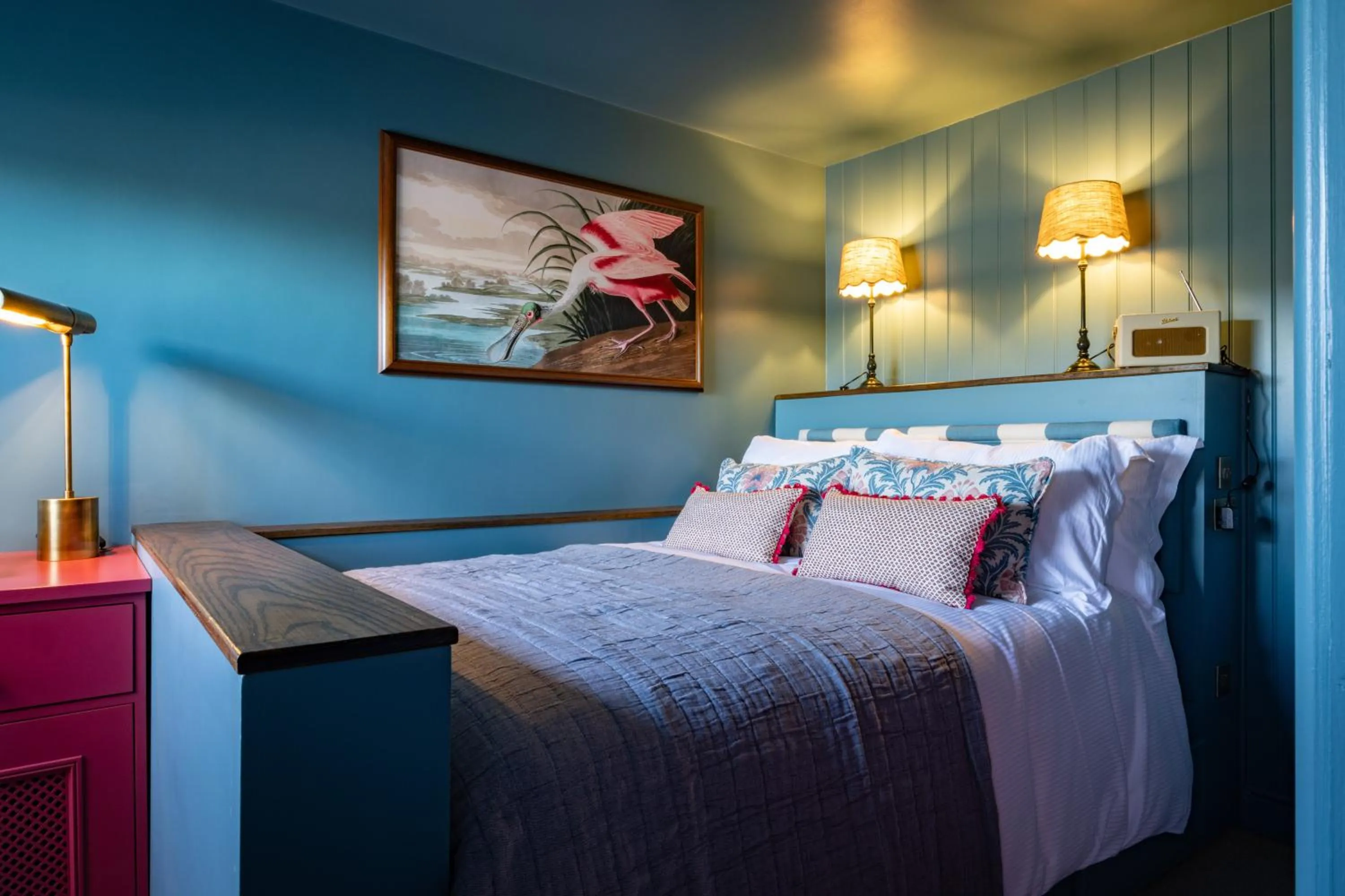 Bed in The White Hart - A Heartwood Inn