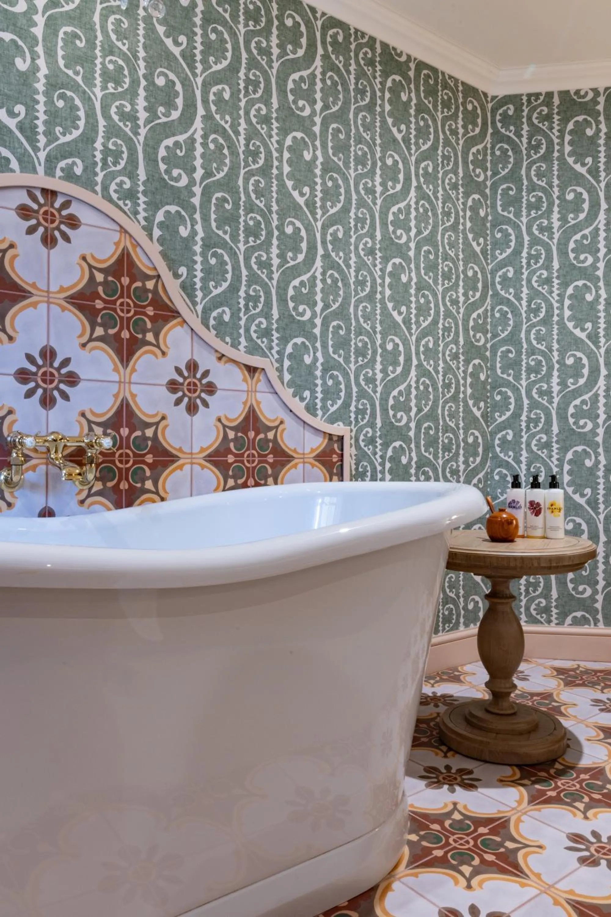 Bathroom in The White Hart - A Heartwood Inn