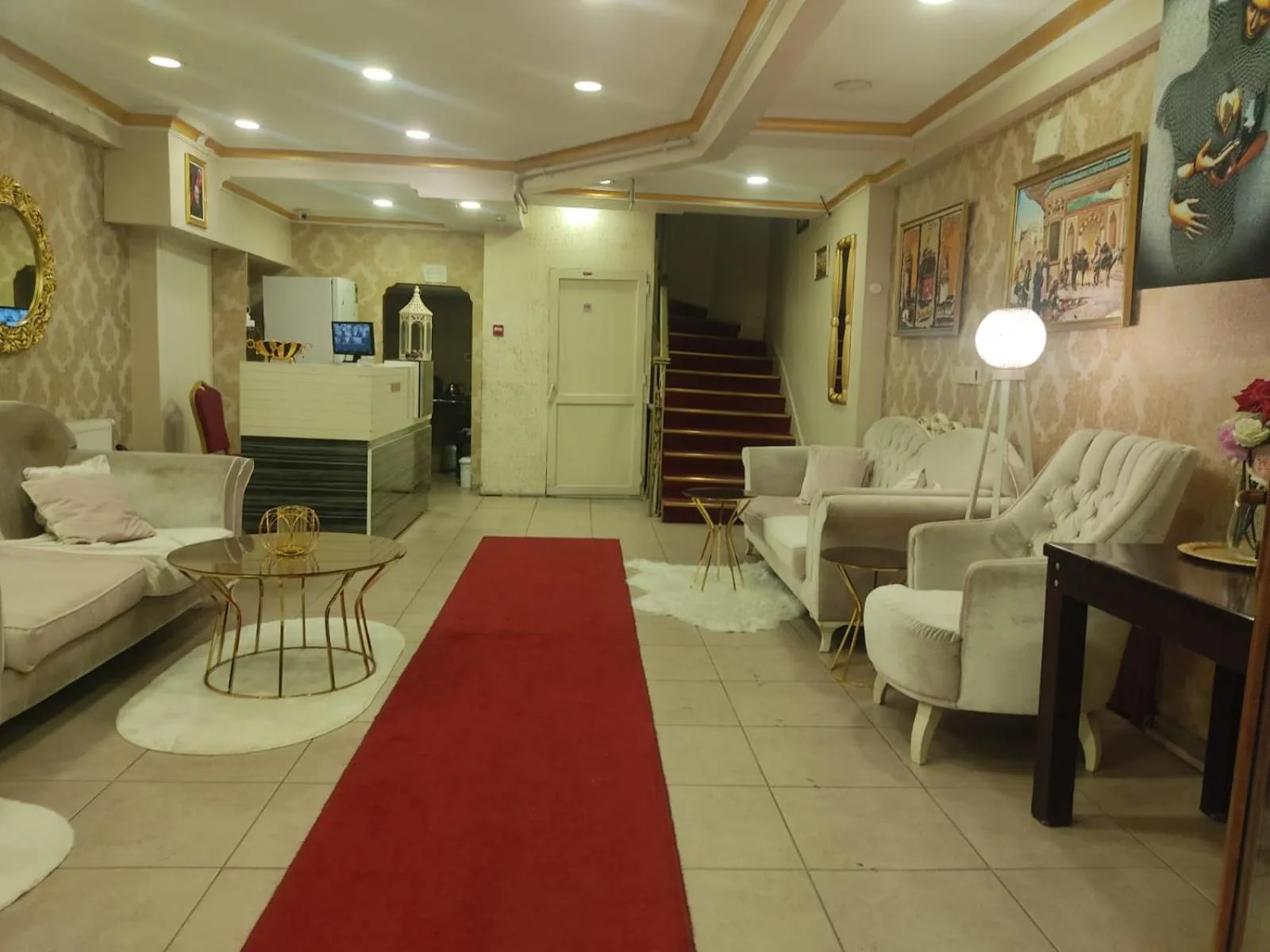Lobby or reception in şah otel