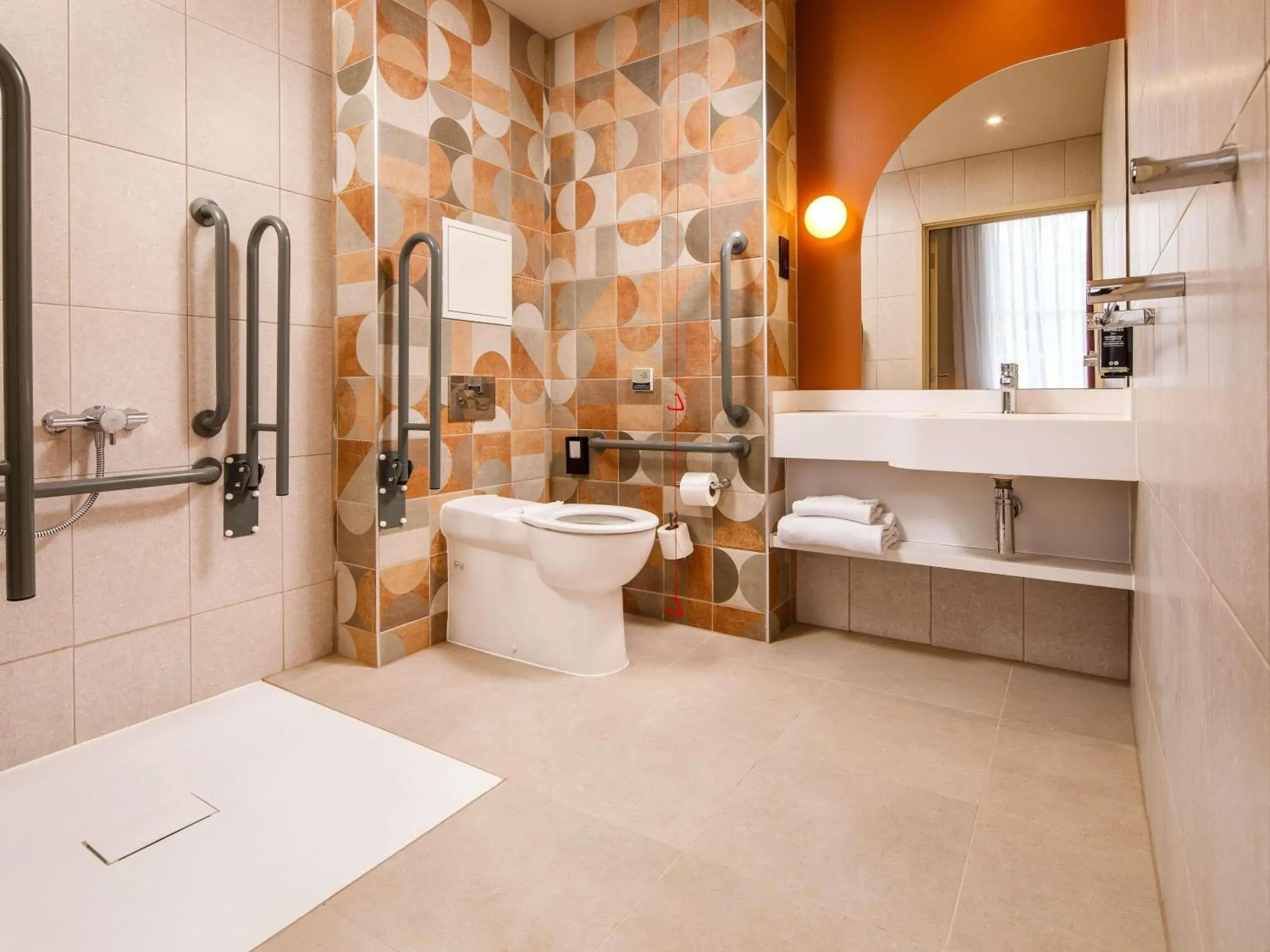 Bedroom in ibis Styles York Centre Bedroom in ibis Styles York Centre