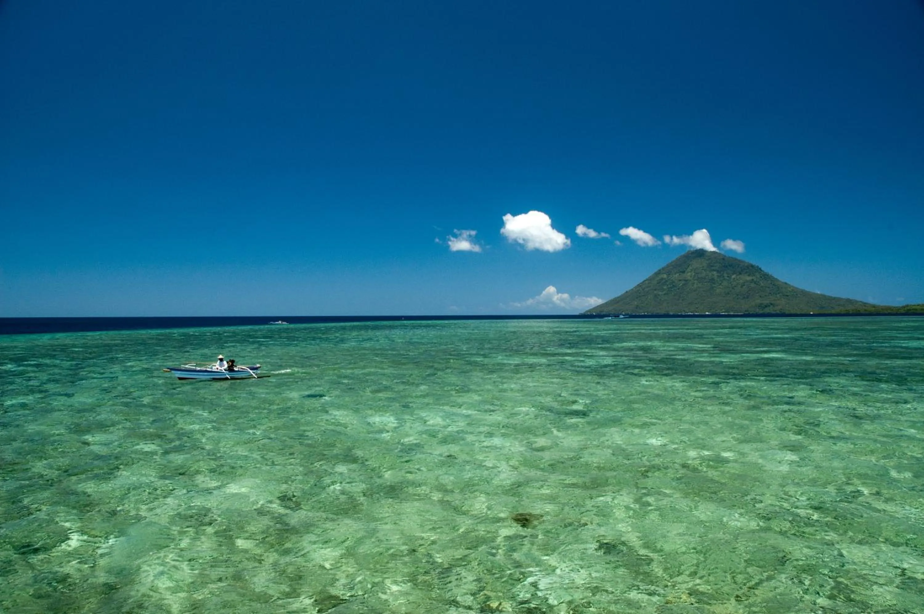 Beach in Bunaken Divers Sea Breeze Resort
