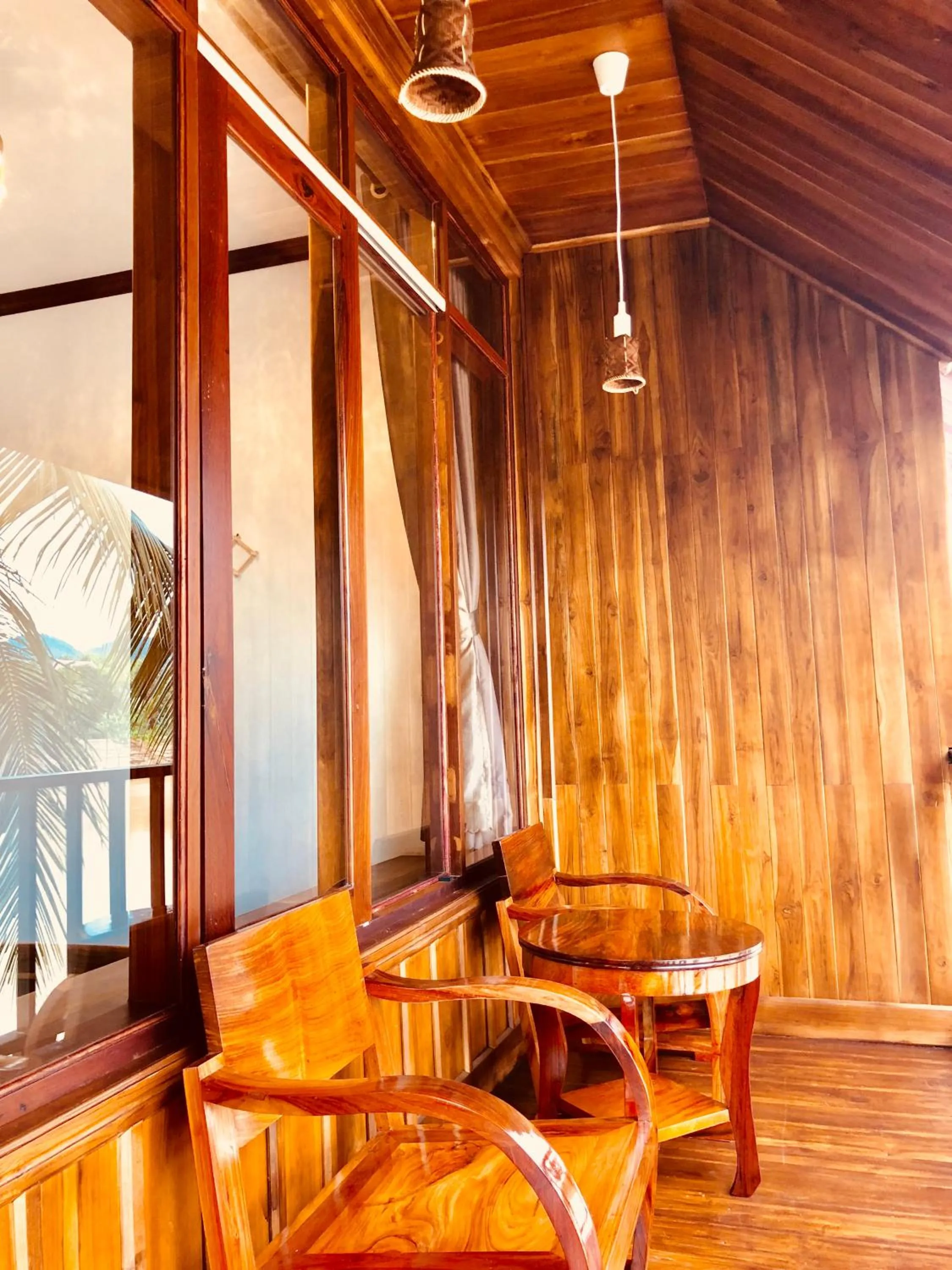 Balcony/Terrace in Merry Riverside Hotel