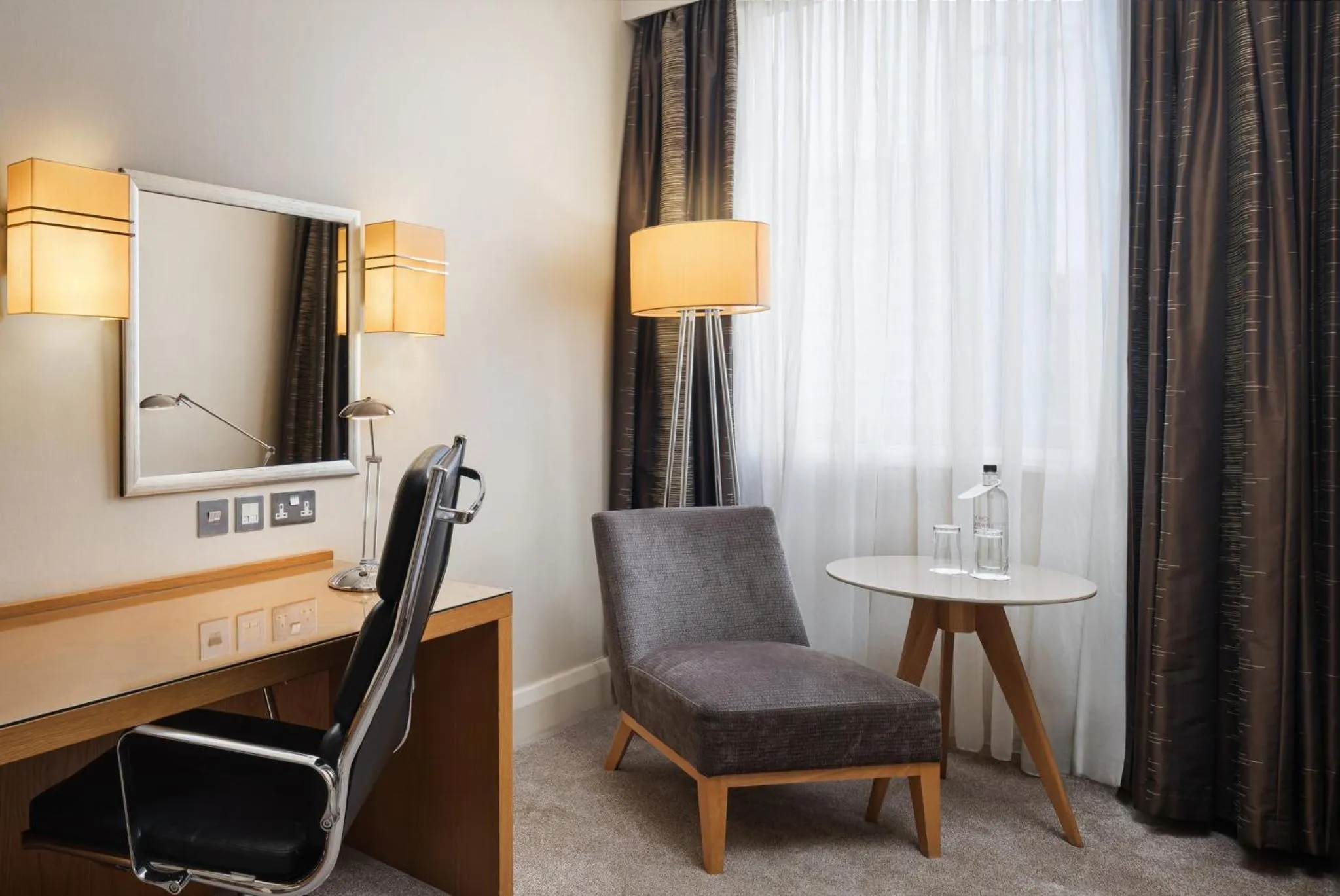 Photo of the whole room in Crowne Plaza London Ealing by IHG