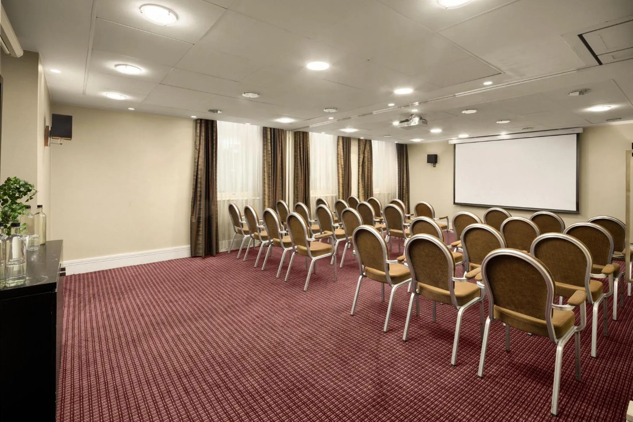 Meeting/conference room in Crowne Plaza London Ealing by IHG