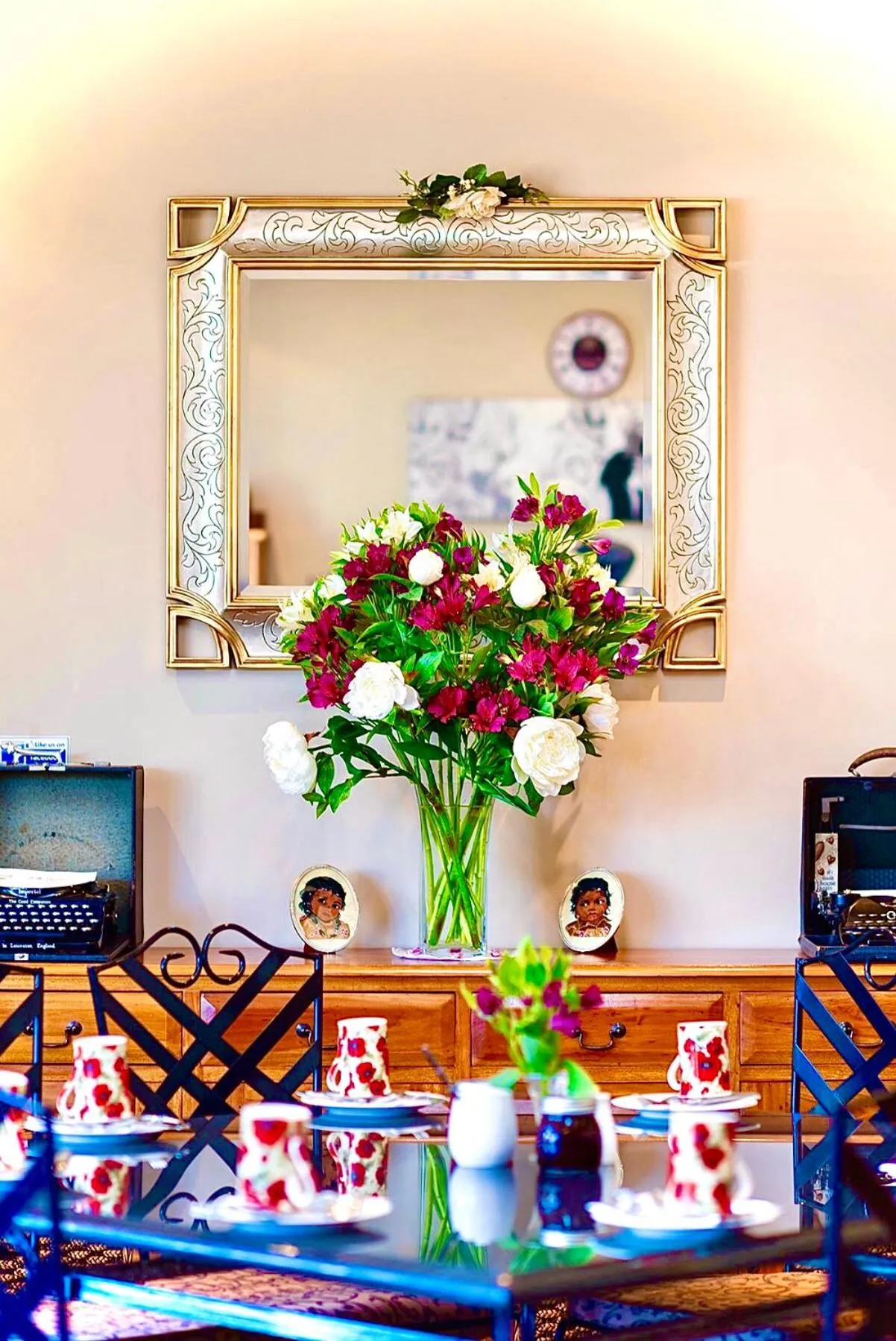 Buffet breakfast in Kurrajong House