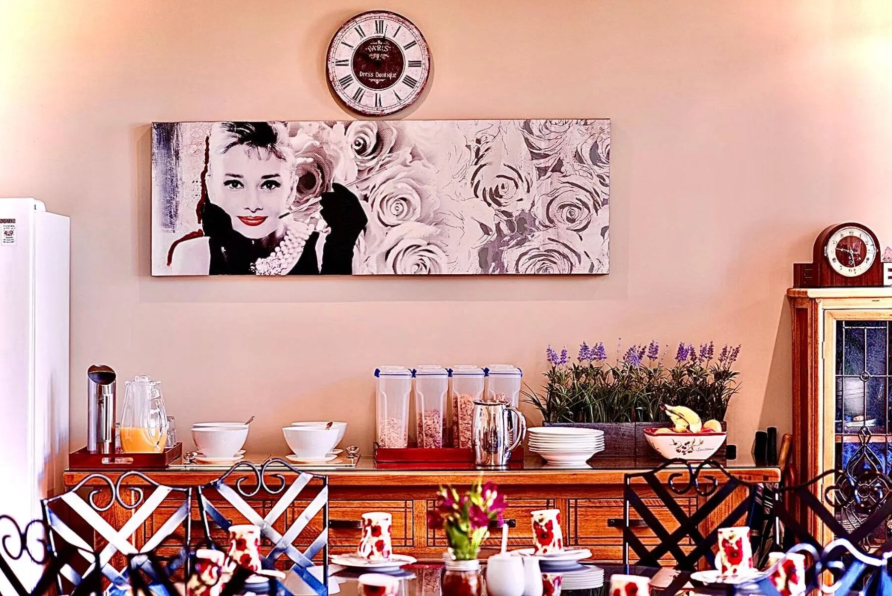 Continental breakfast in Kurrajong House