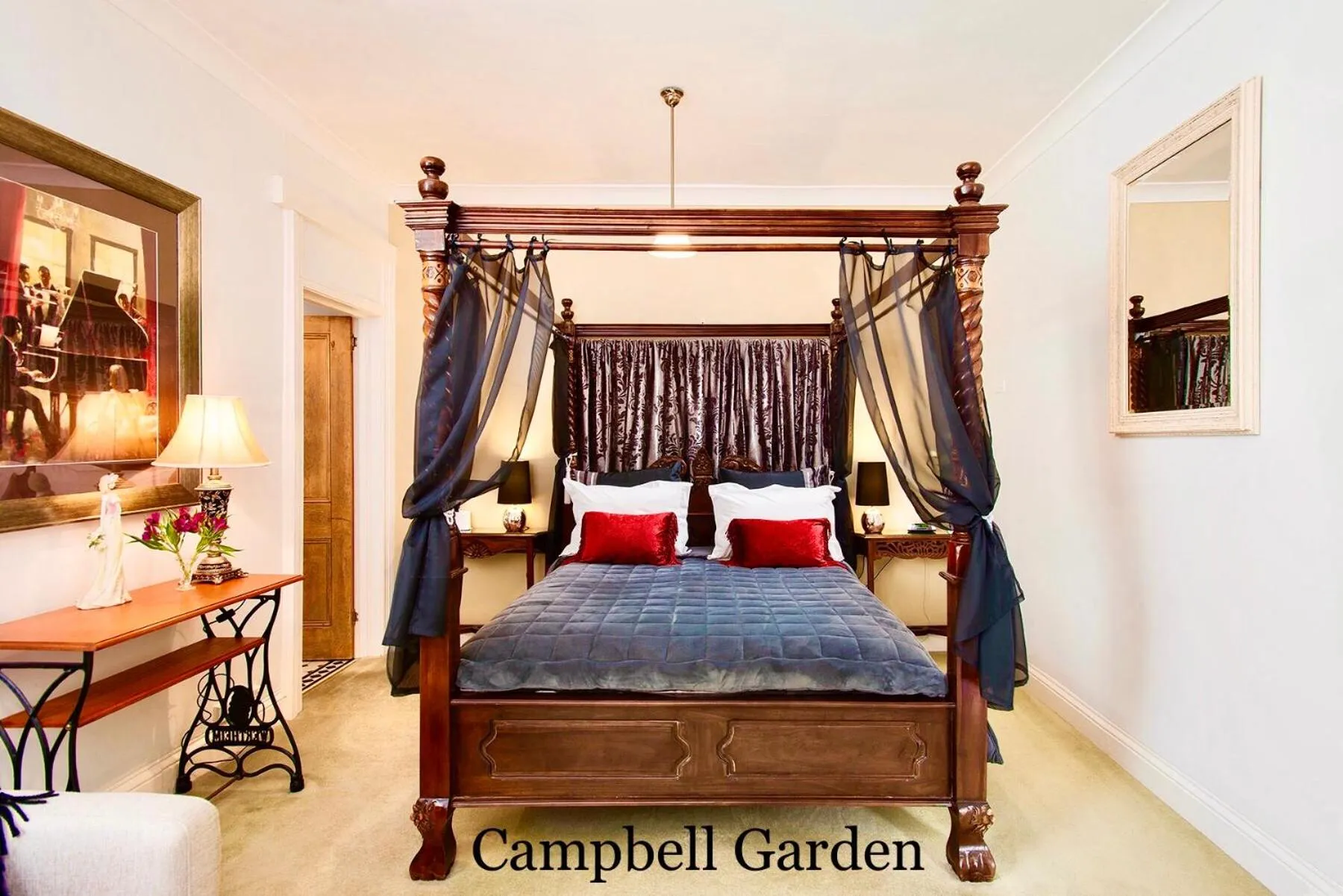 Bed in Kurrajong House