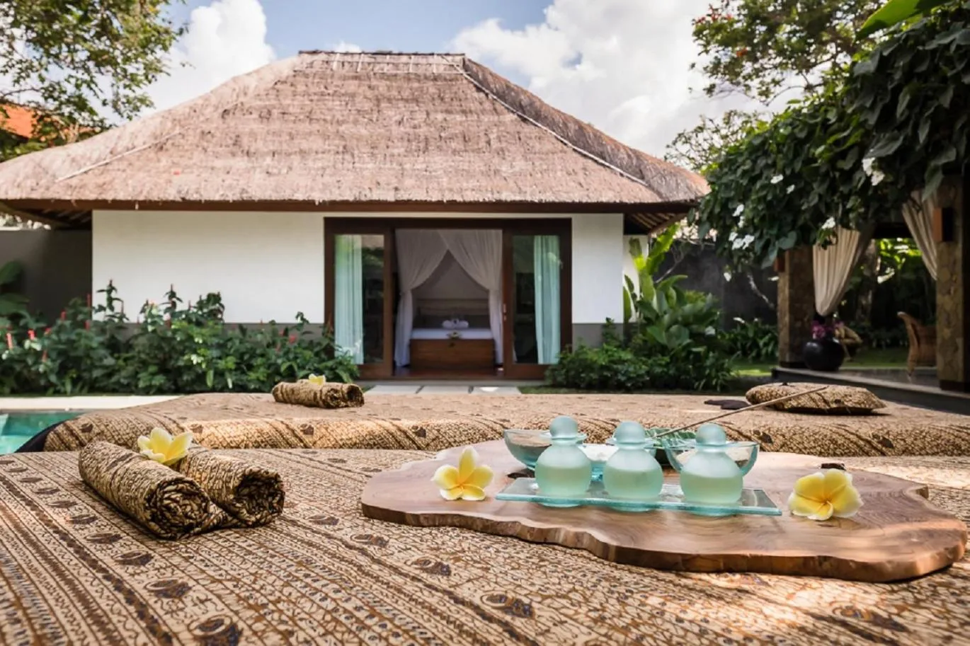 Entertainment in The One Boutique Villa