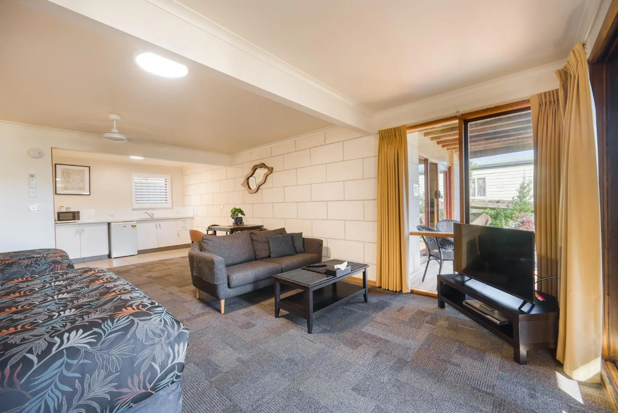 Living room in Loch Ard Motor Inn