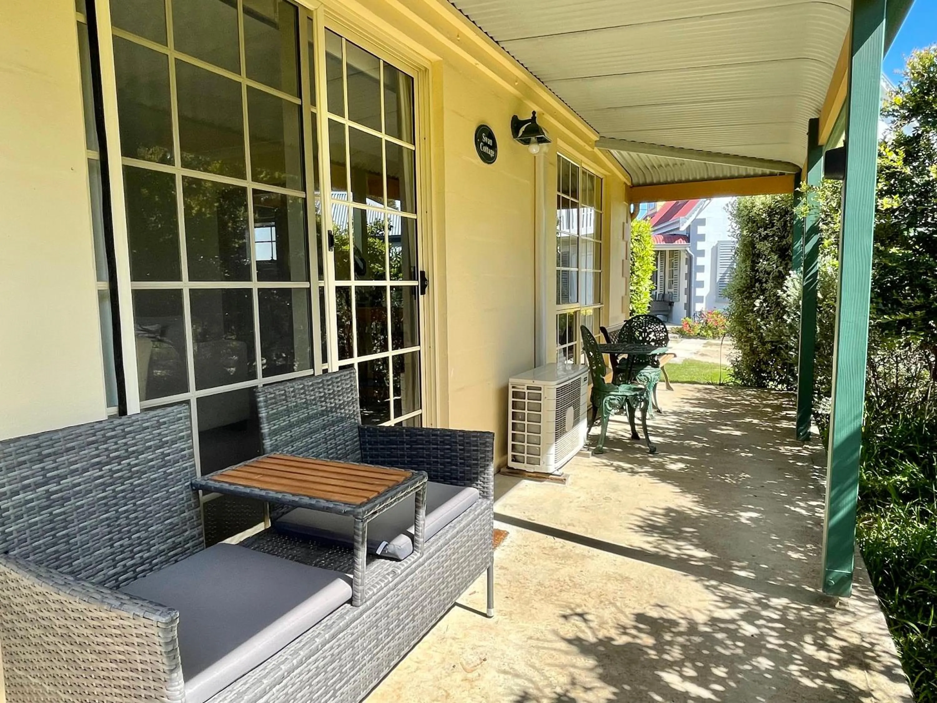 Property building in Swansea Cottages & Lodge Suites