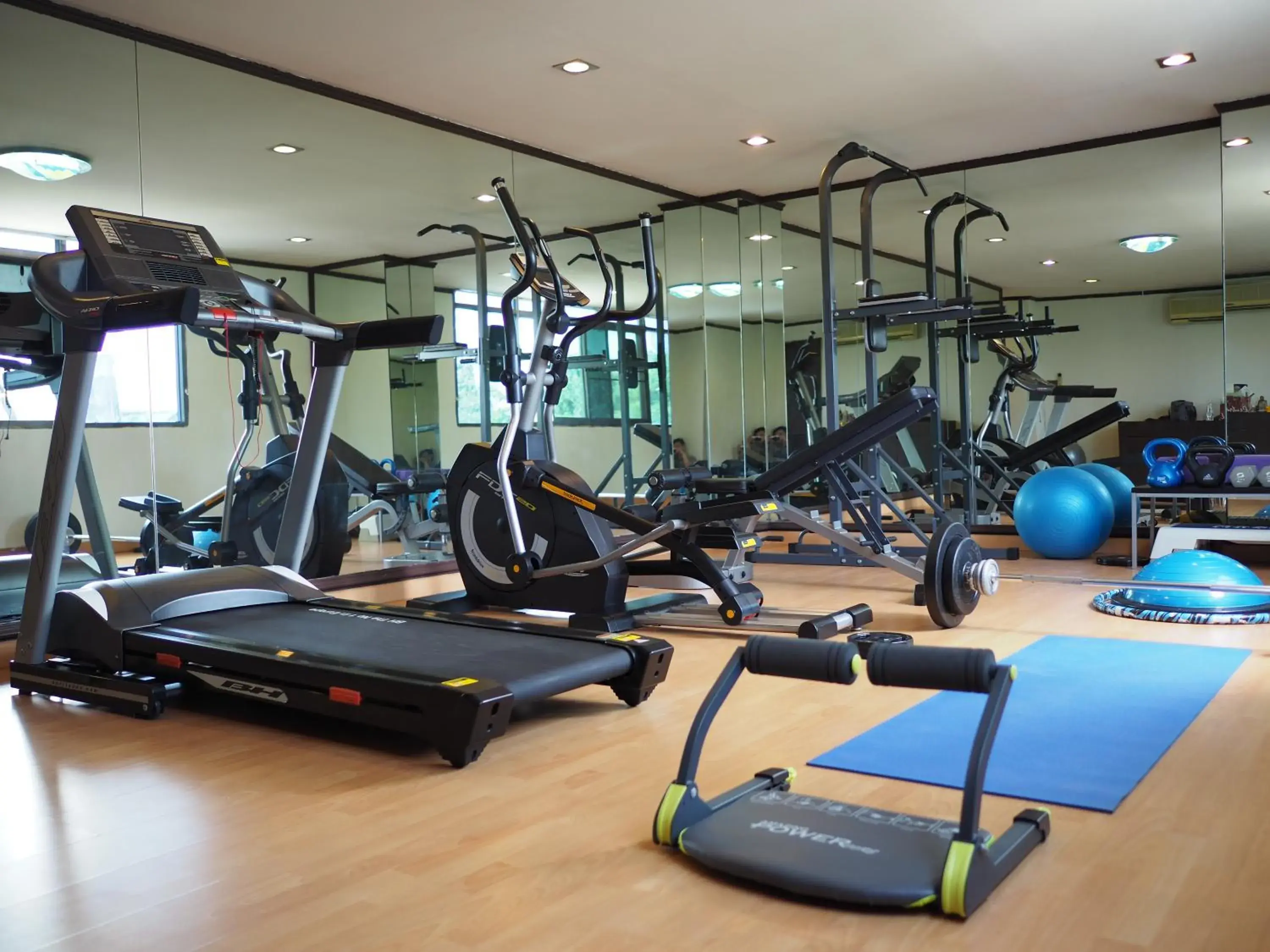 Fitness centre/facilities in Bangkok Inter Place Fitness centre/facilities in Bangkok Inter Place