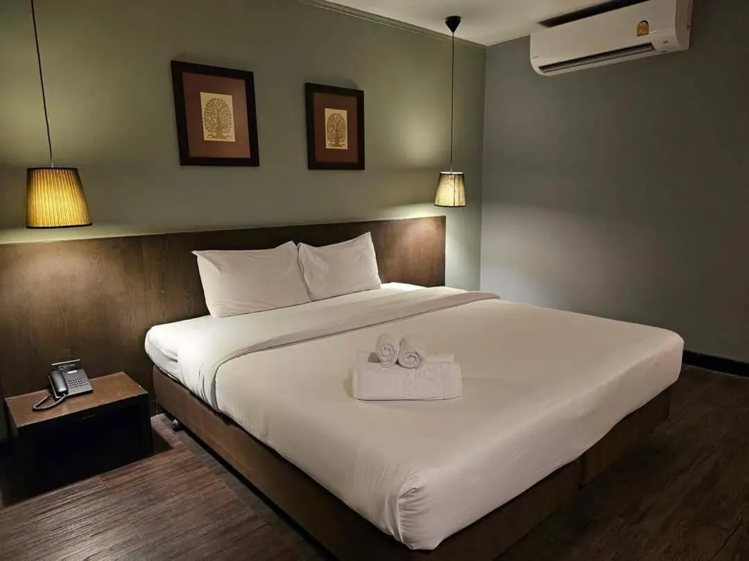 Bed in Bangkok Inter Place