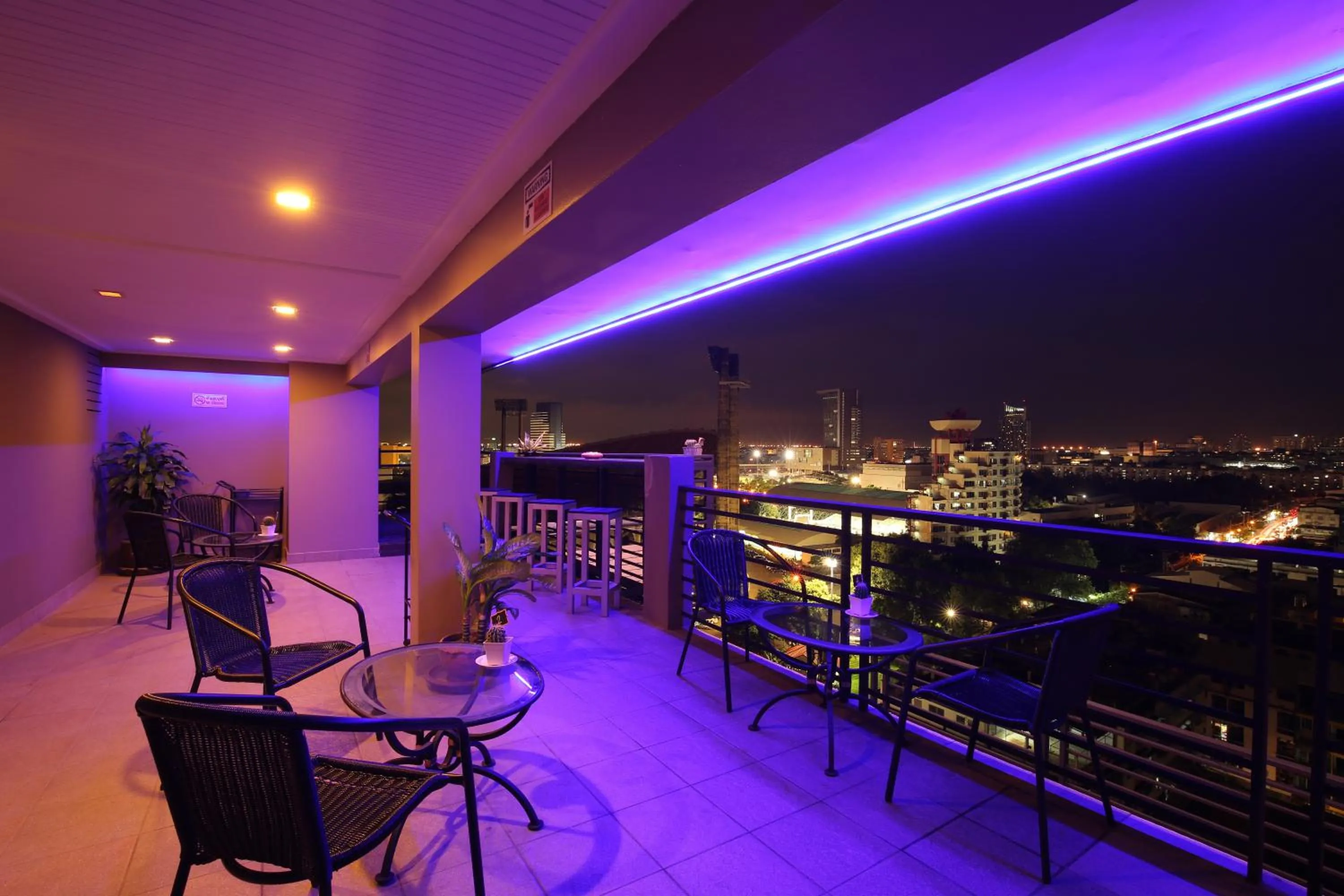 Balcony/Terrace in Bangkok Inter Place