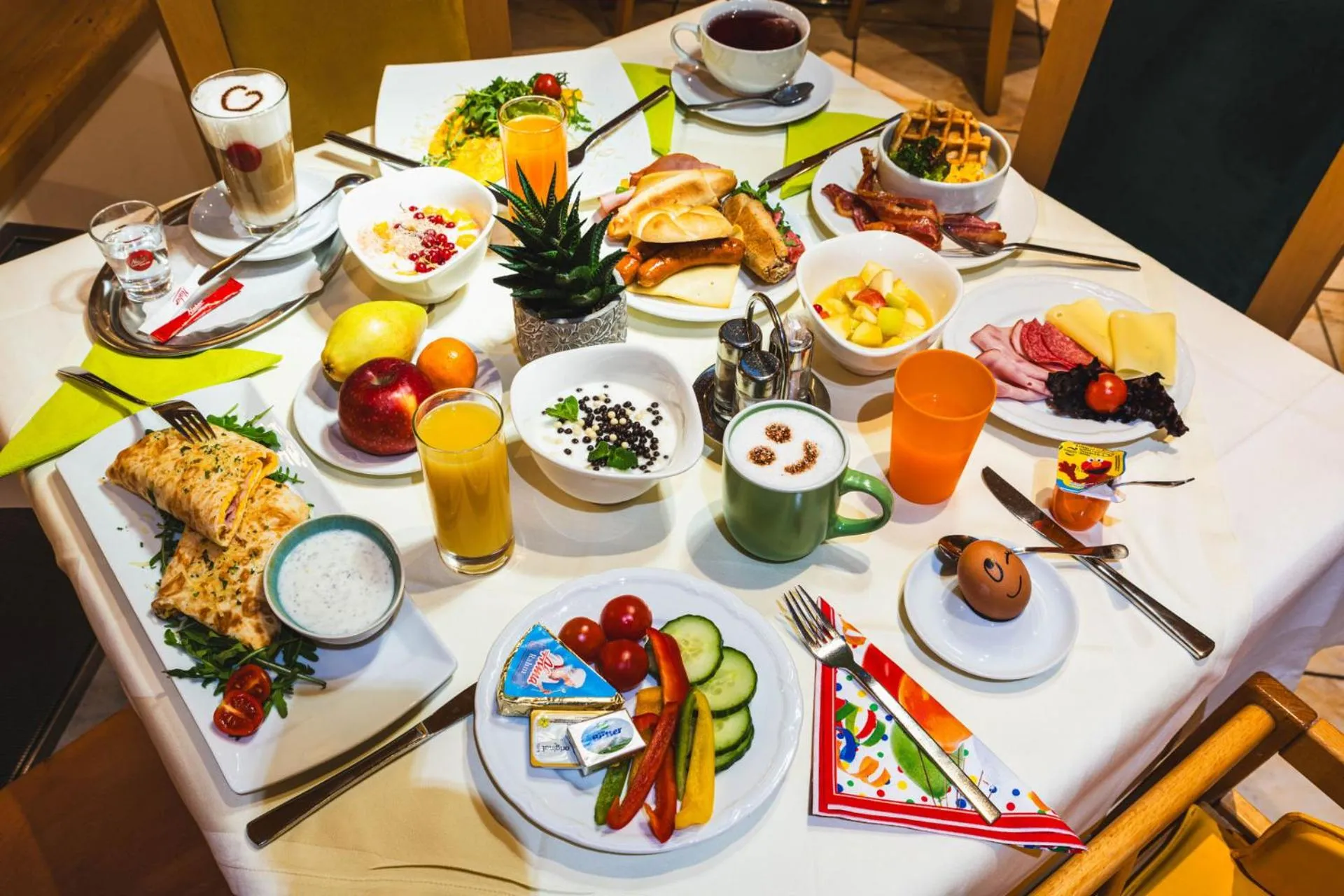 Breakfast in Hotel Xylophon - inklusive Thermeneintritte