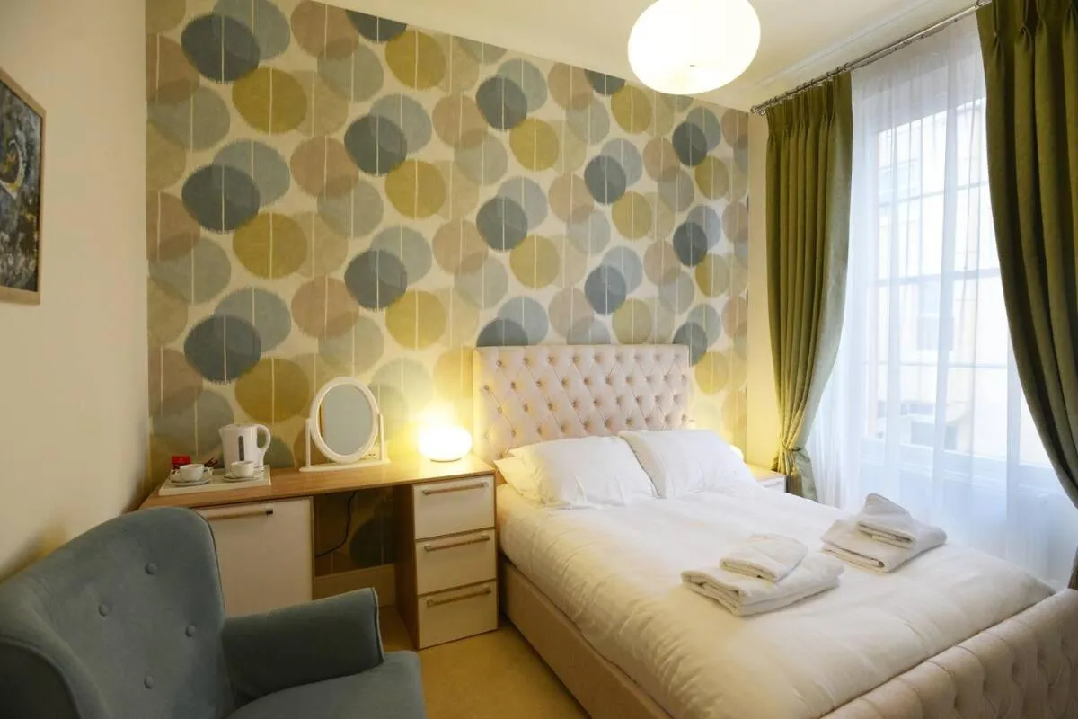 Property building, Bed in The Devon Court