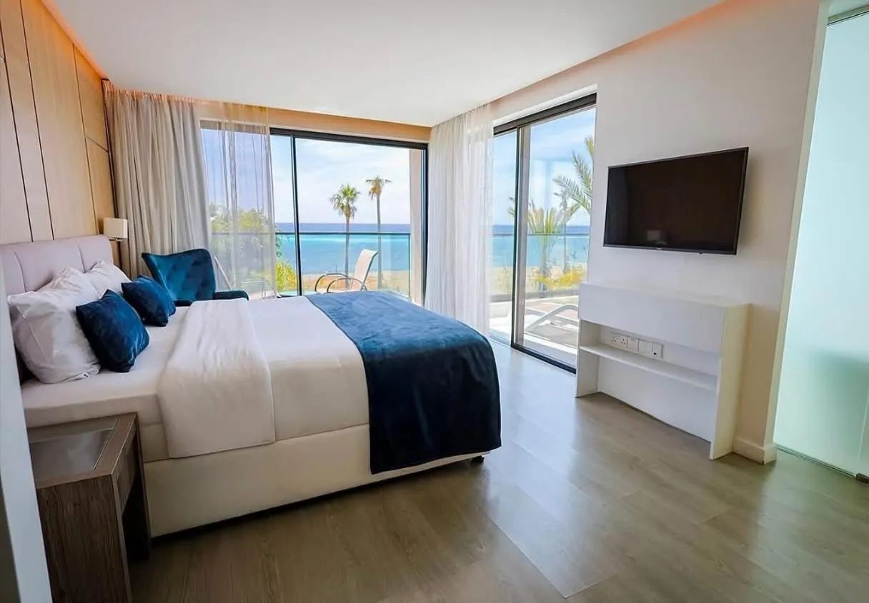 Bed in Lebay Beach Hotel