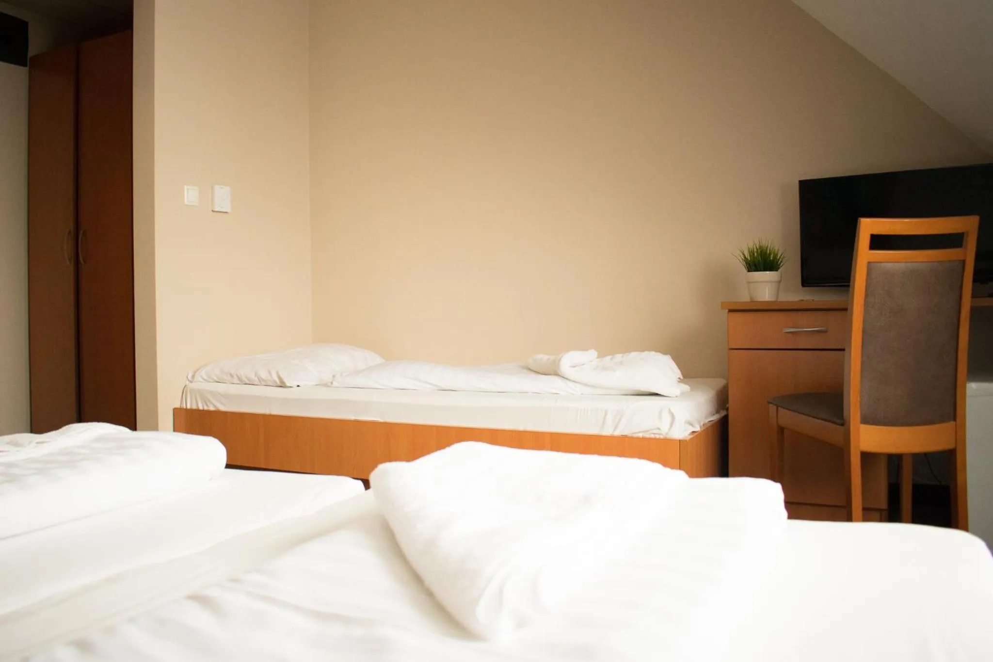 Bedroom, Bed in P4W Hotel Residence Szombathely