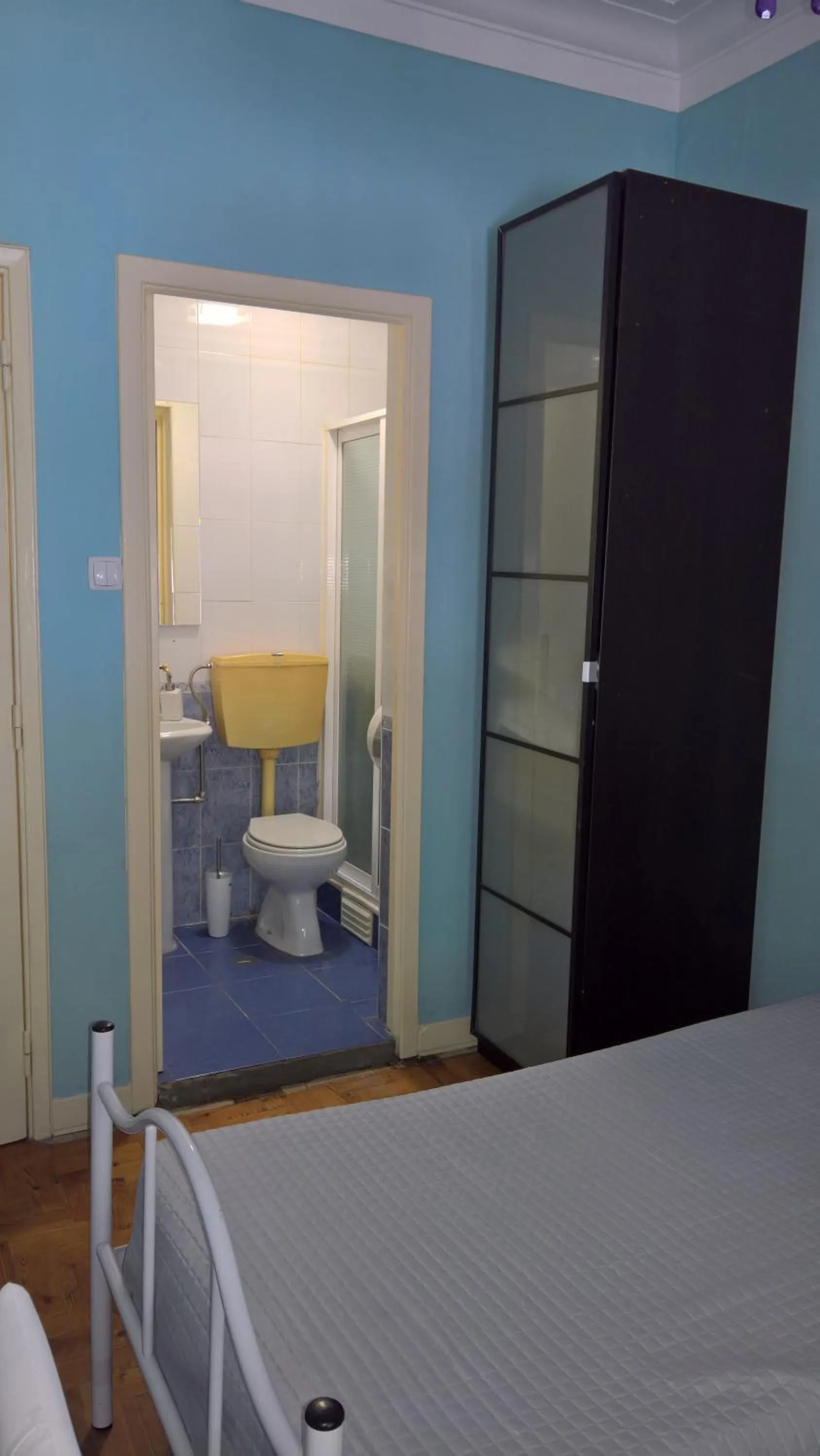 Shower, Bed in Casa Dom Manoel