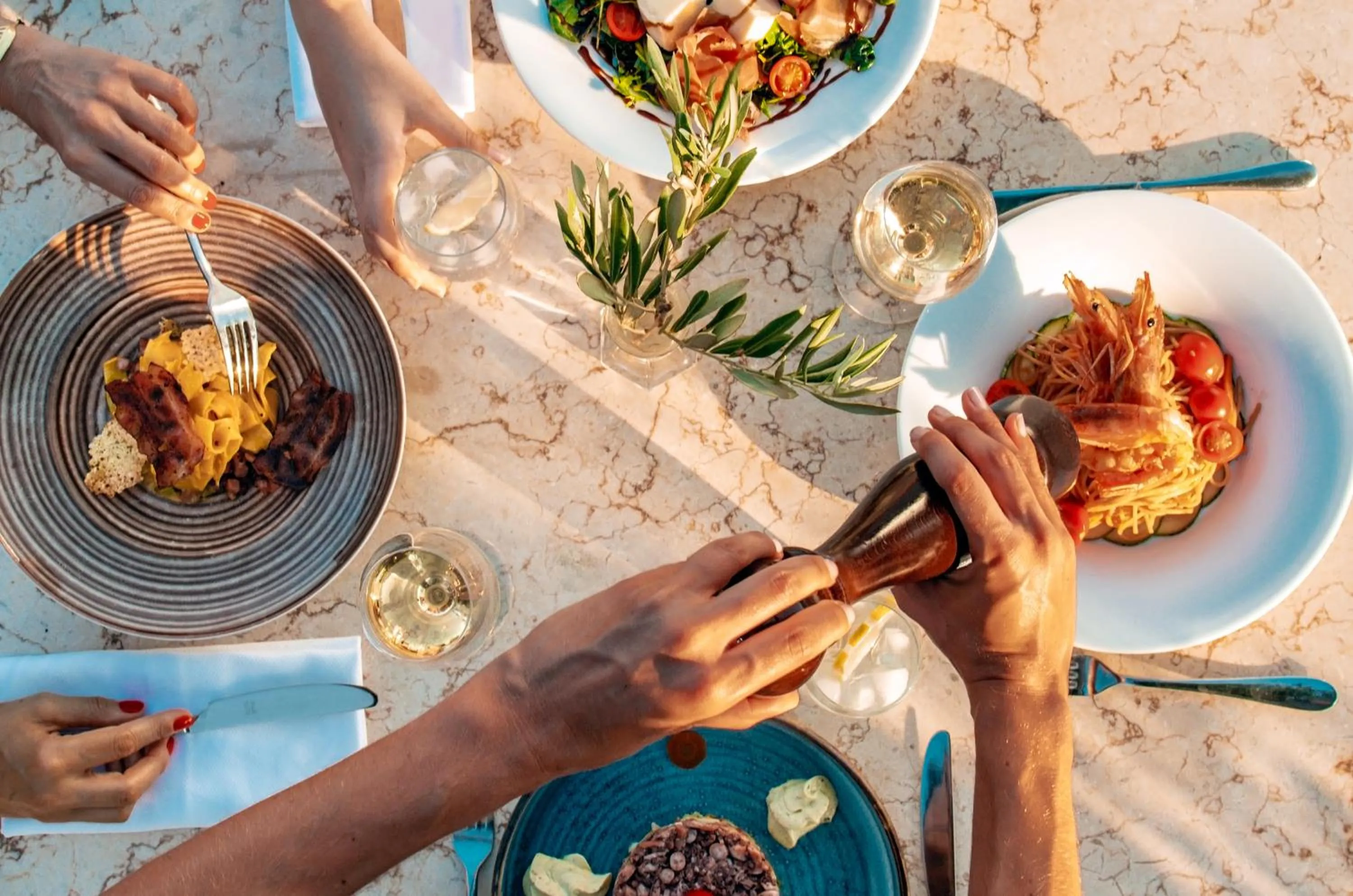 Restaurant/places to eat in Mitsis Selection Blue Domes