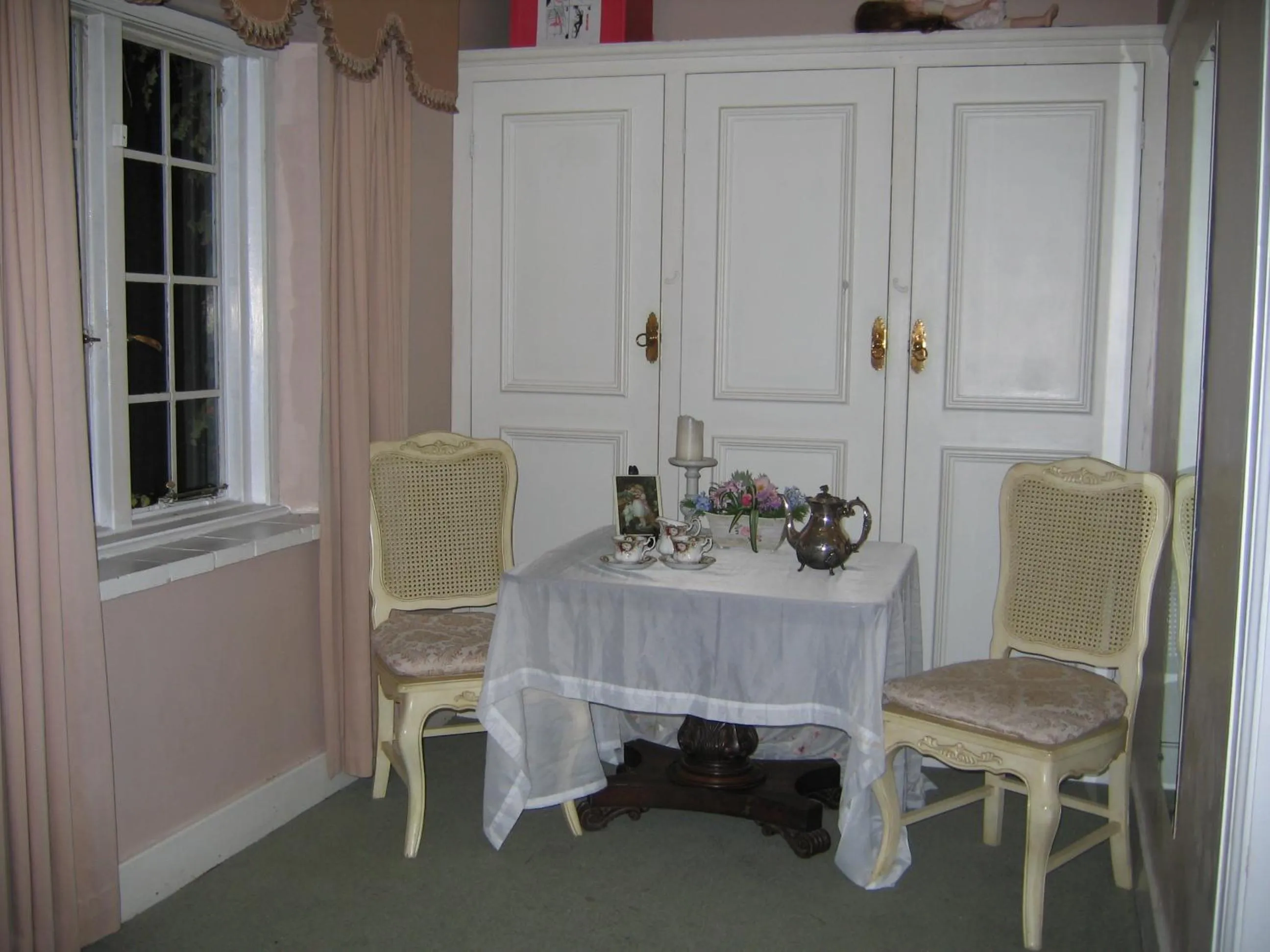 Dining area in Villa Victoria executive Guest House