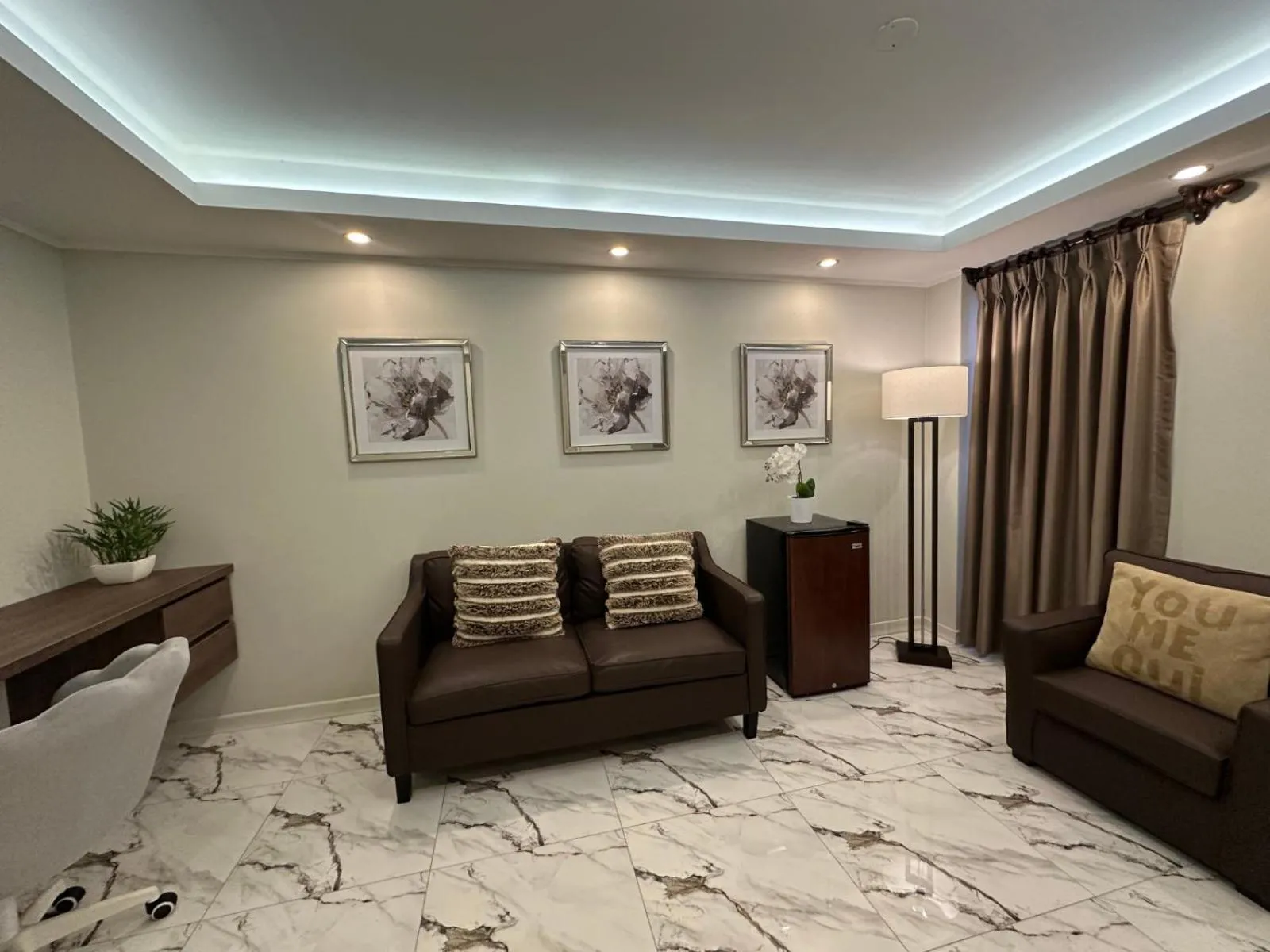 Solis Dies Hotel