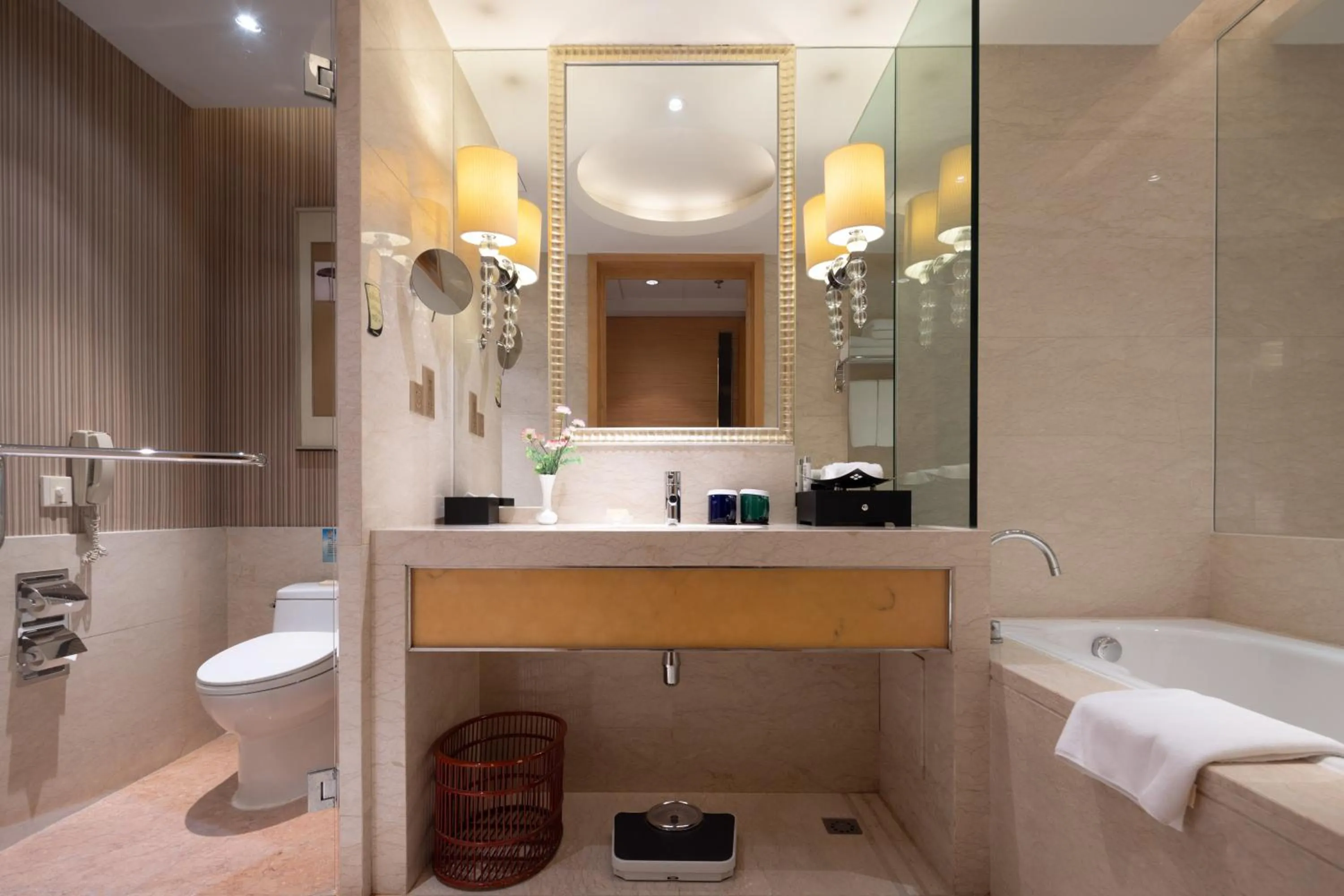 Bathroom in Shenzhen Baolilai International Hotel (Baoan, Fuyong)