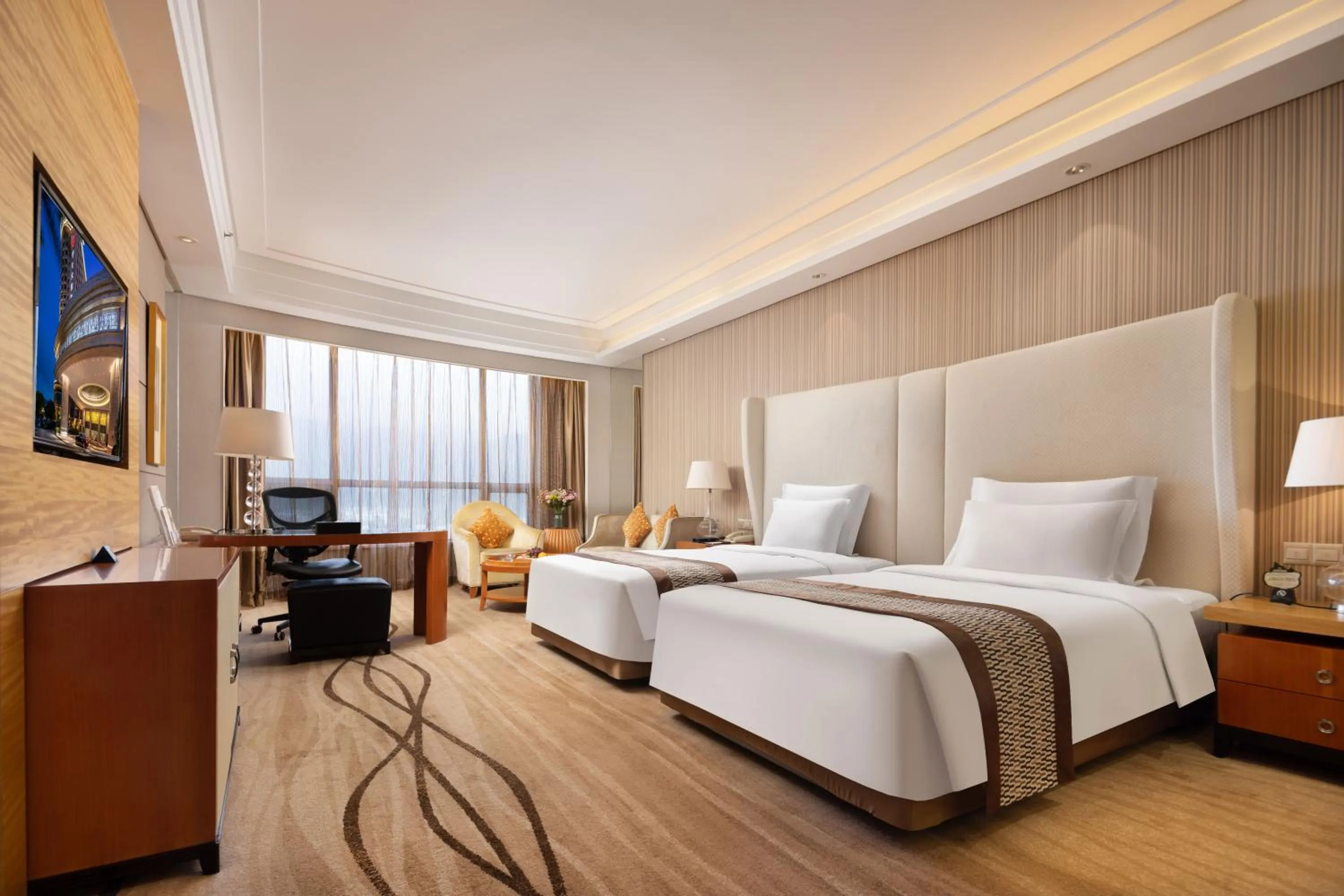 Photo of the whole room, Bed in Shenzhen Baolilai International Hotel (Baoan, Fuyong)