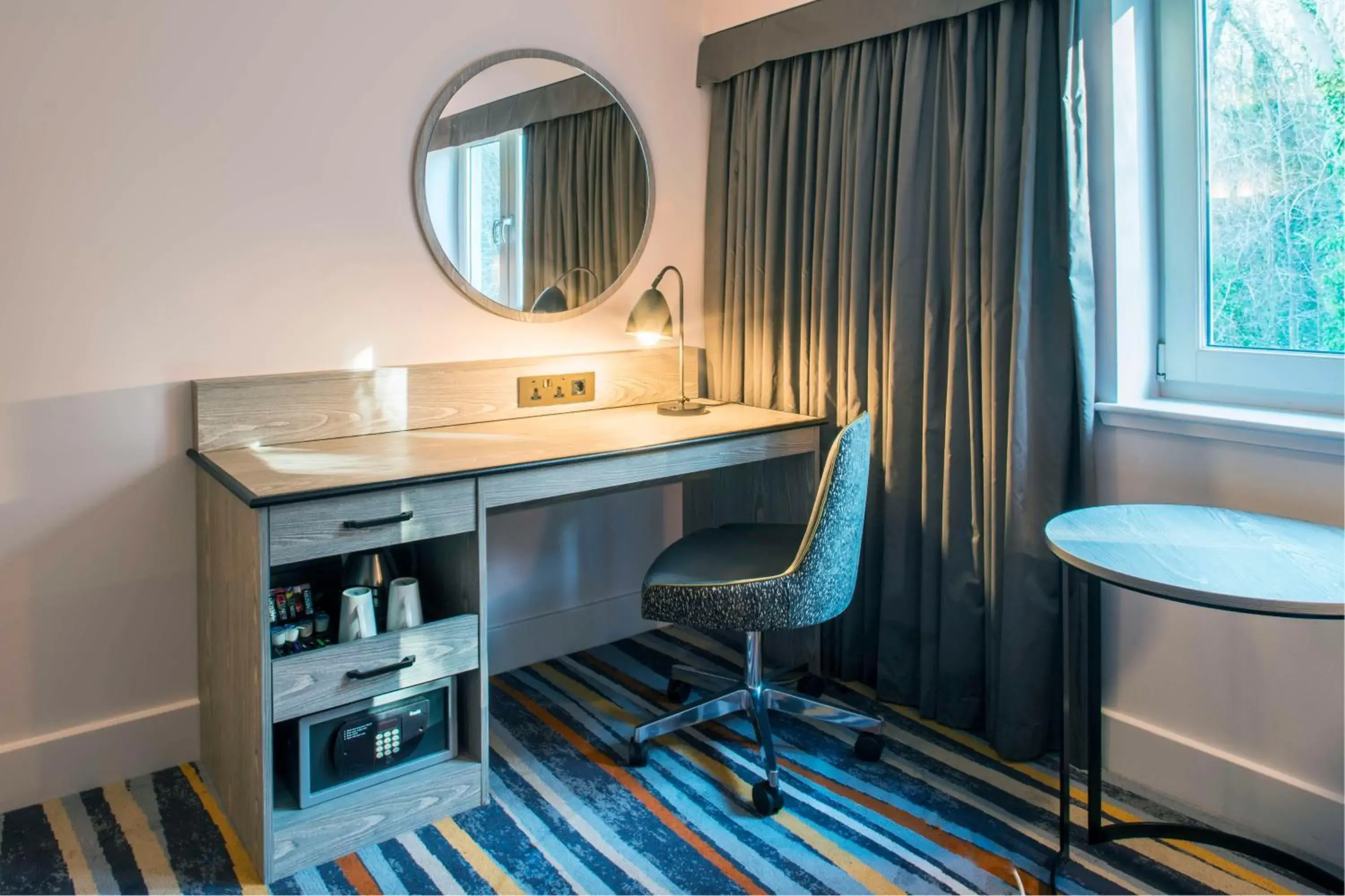 Deluxe King Room in DoubleTree by Hilton Bristol South - Cadbury House Deluxe King Room in DoubleTree by Hilton Bristol South - Cadbury House