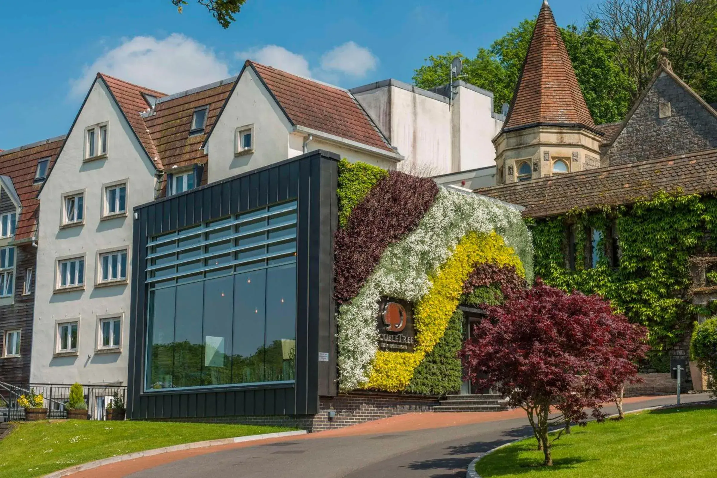 Property building in DoubleTree by Hilton Bristol South - Cadbury House Property building in DoubleTree by Hilton Bristol South - Cadbury House