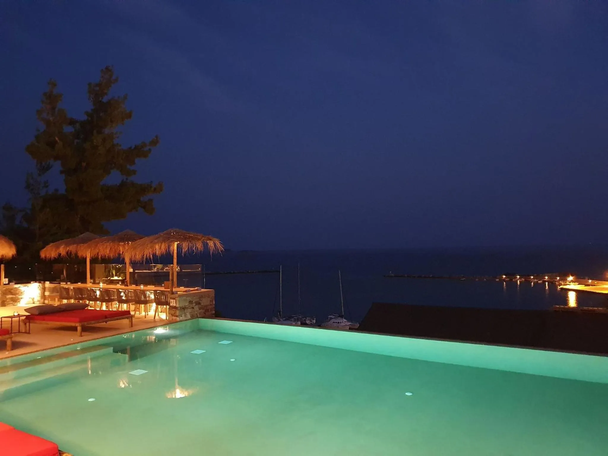 Lounge or bar in Natura Luxury Boutique Hotel Skopelos