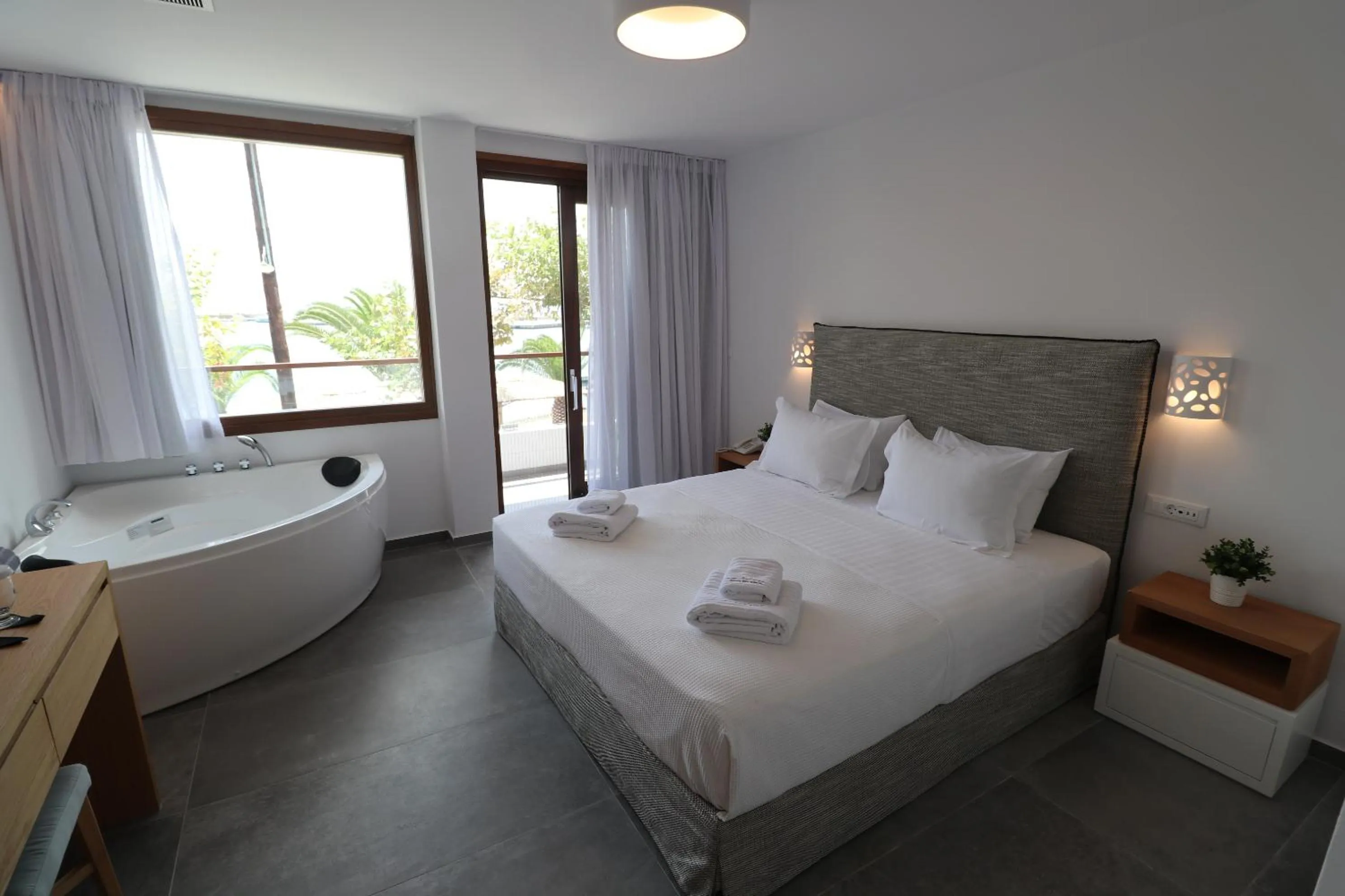 Bed in Natura Luxury Boutique Hotel Skopelos