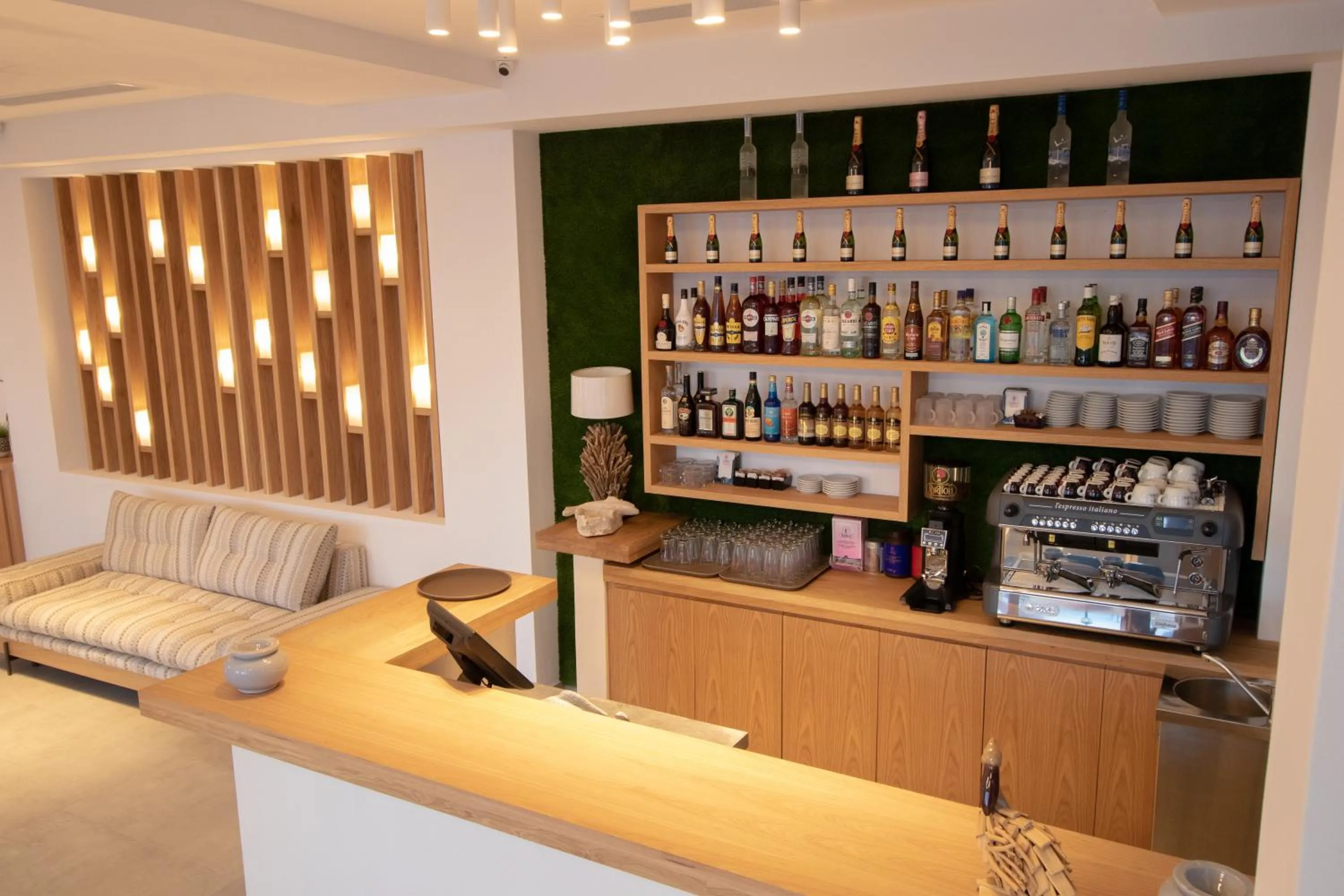 Lounge or bar in Natura Luxury Boutique Hotel Skopelos