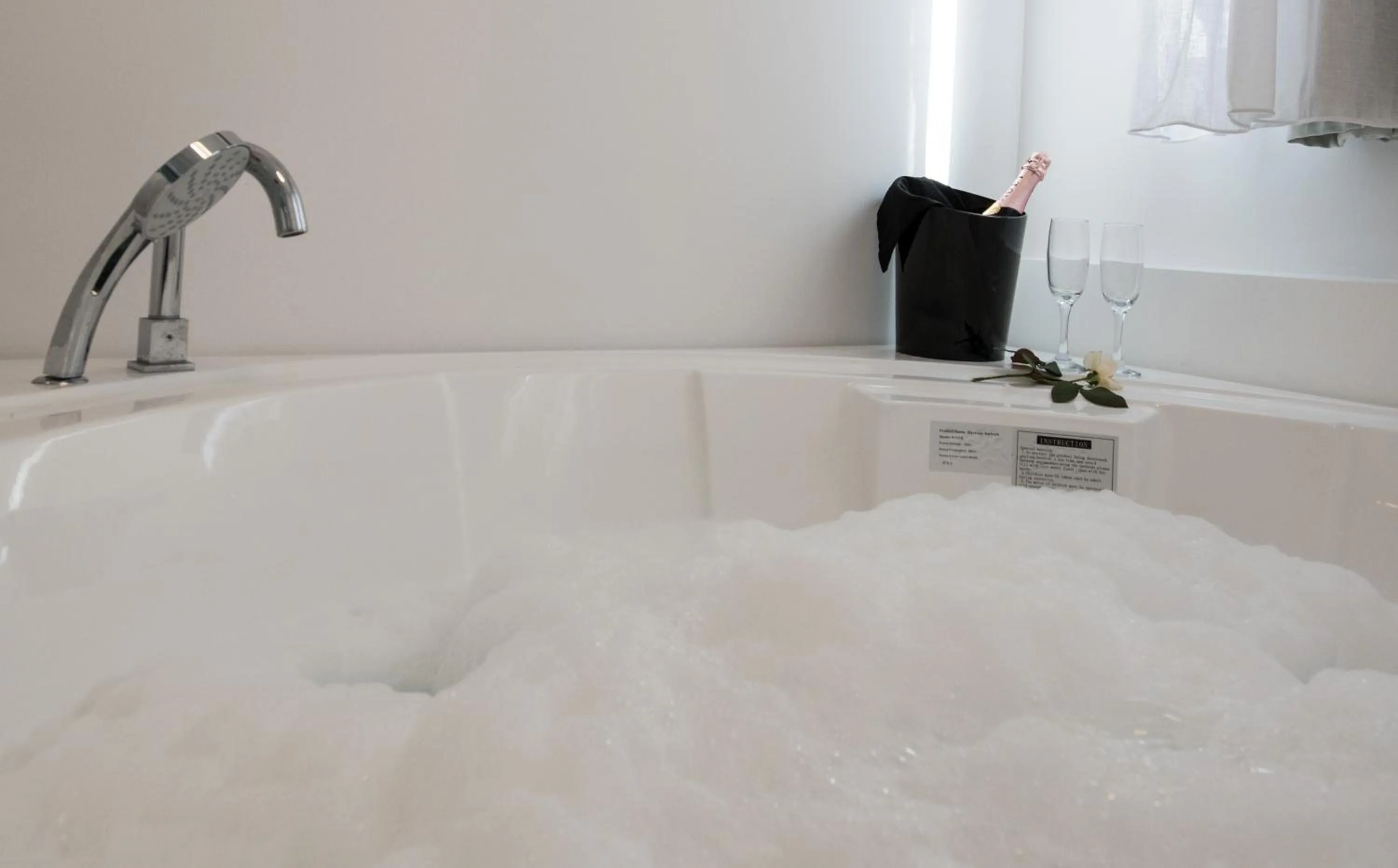 Hot Tub in Natura Luxury Boutique Hotel Skopelos