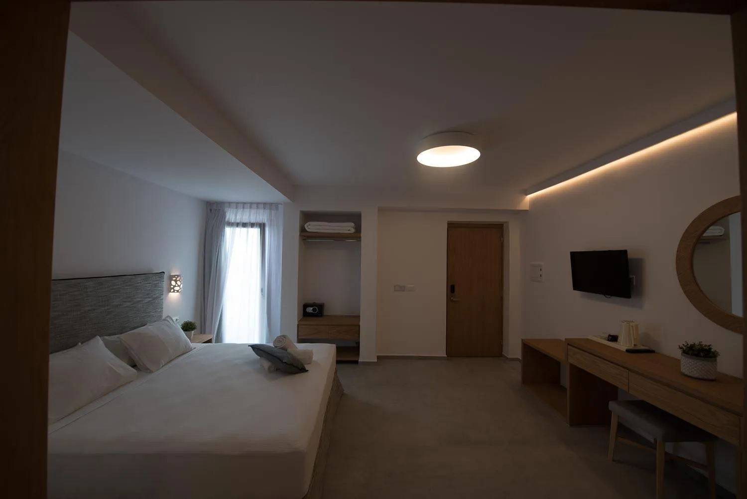 Shower, Bed in Natura Luxury Boutique Hotel Skopelos