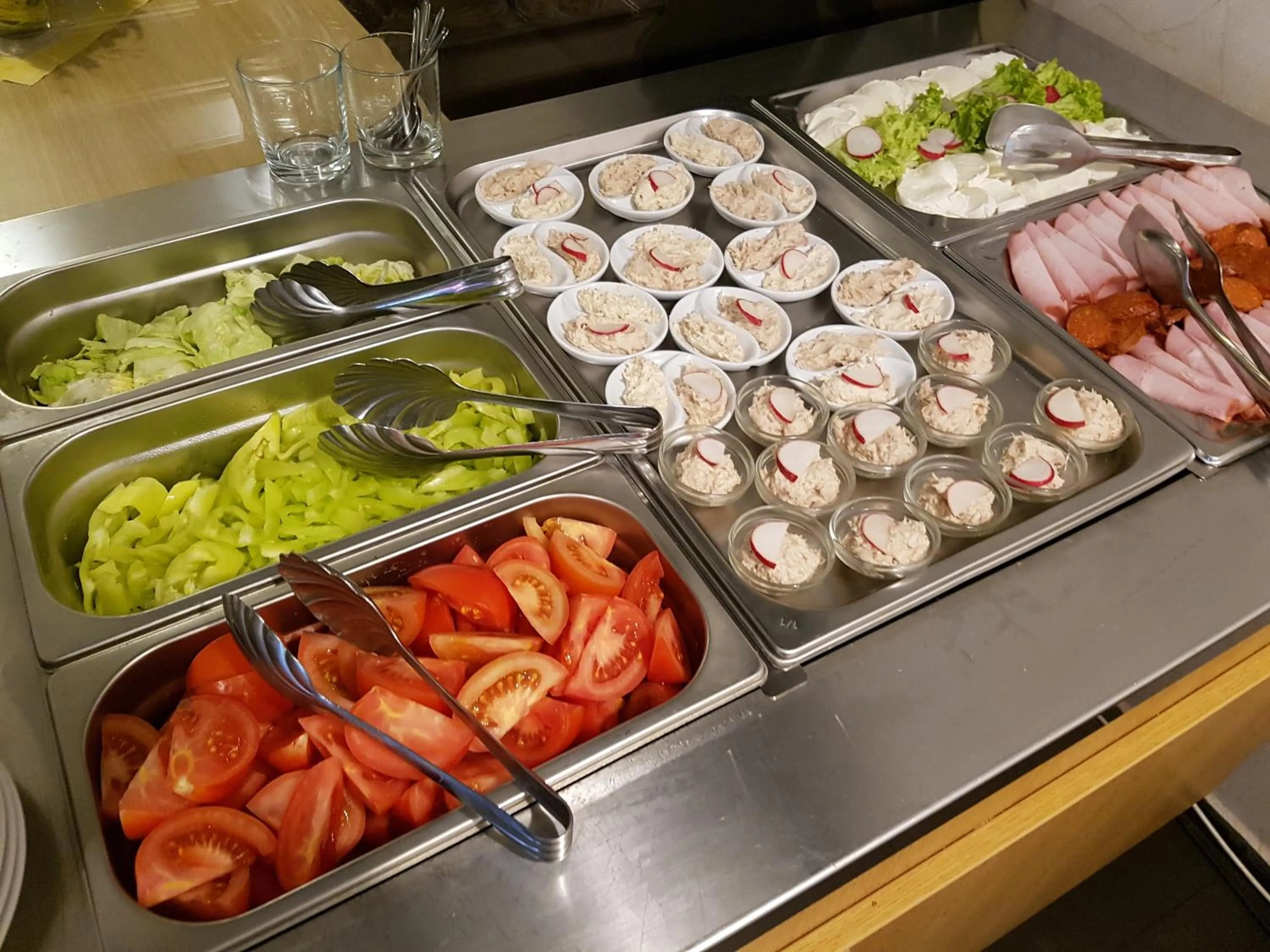 Buffet breakfast in Tatragolf Mountain Resort