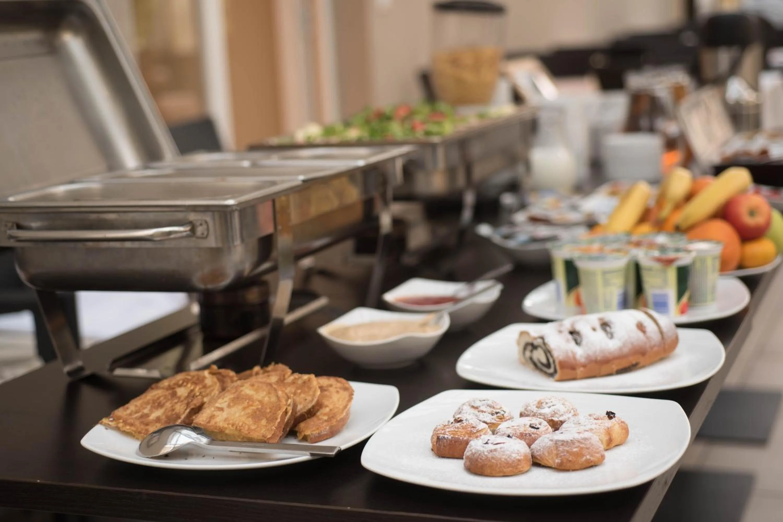 Buffet breakfast in Penzión Central Park