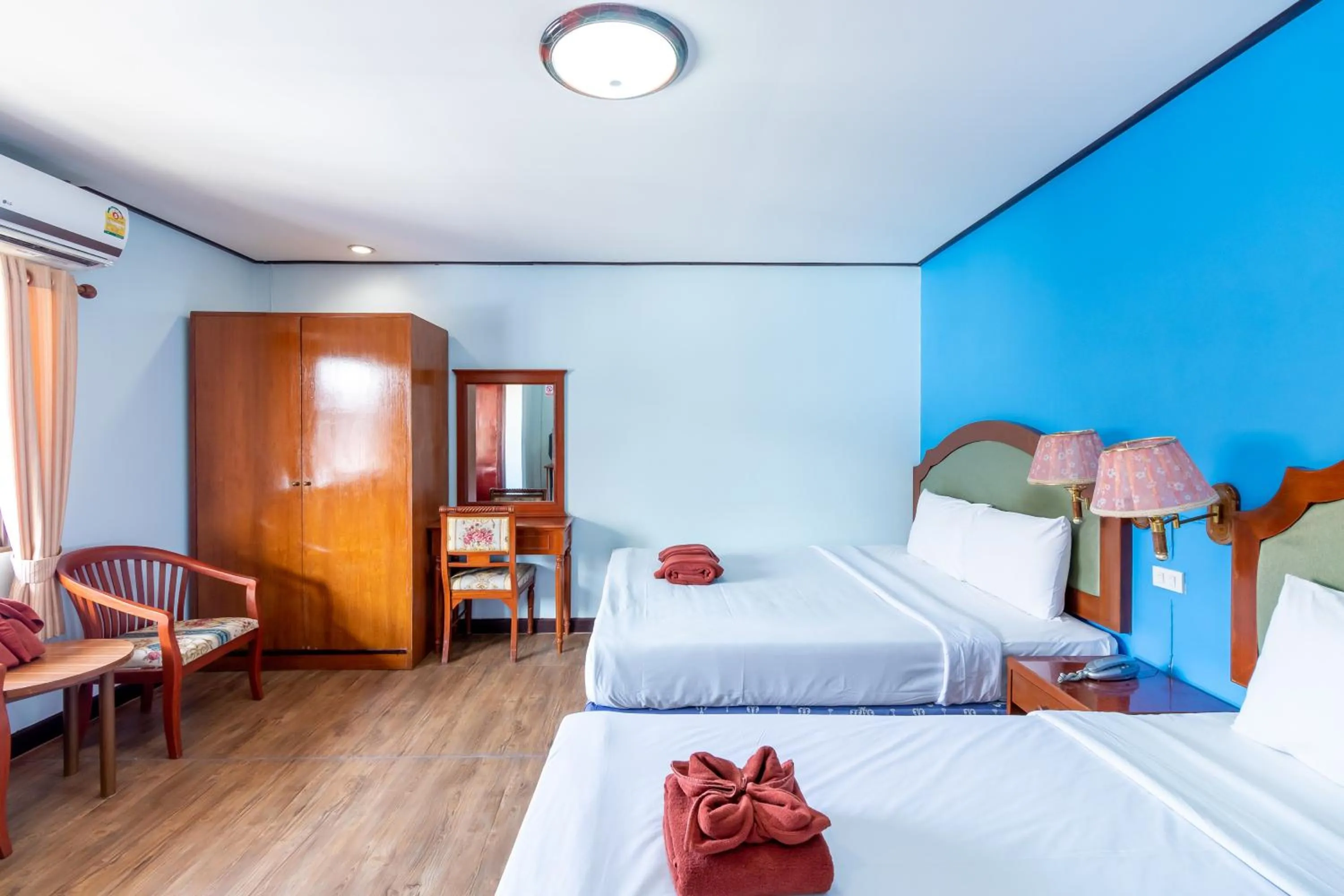 Bedroom, Bed in Thipurai Annex Hotel