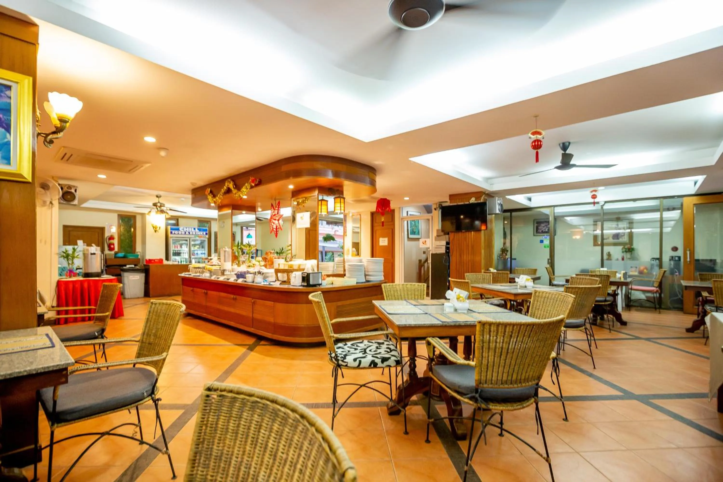 Restaurant/places to eat in Thipurai Annex Hotel