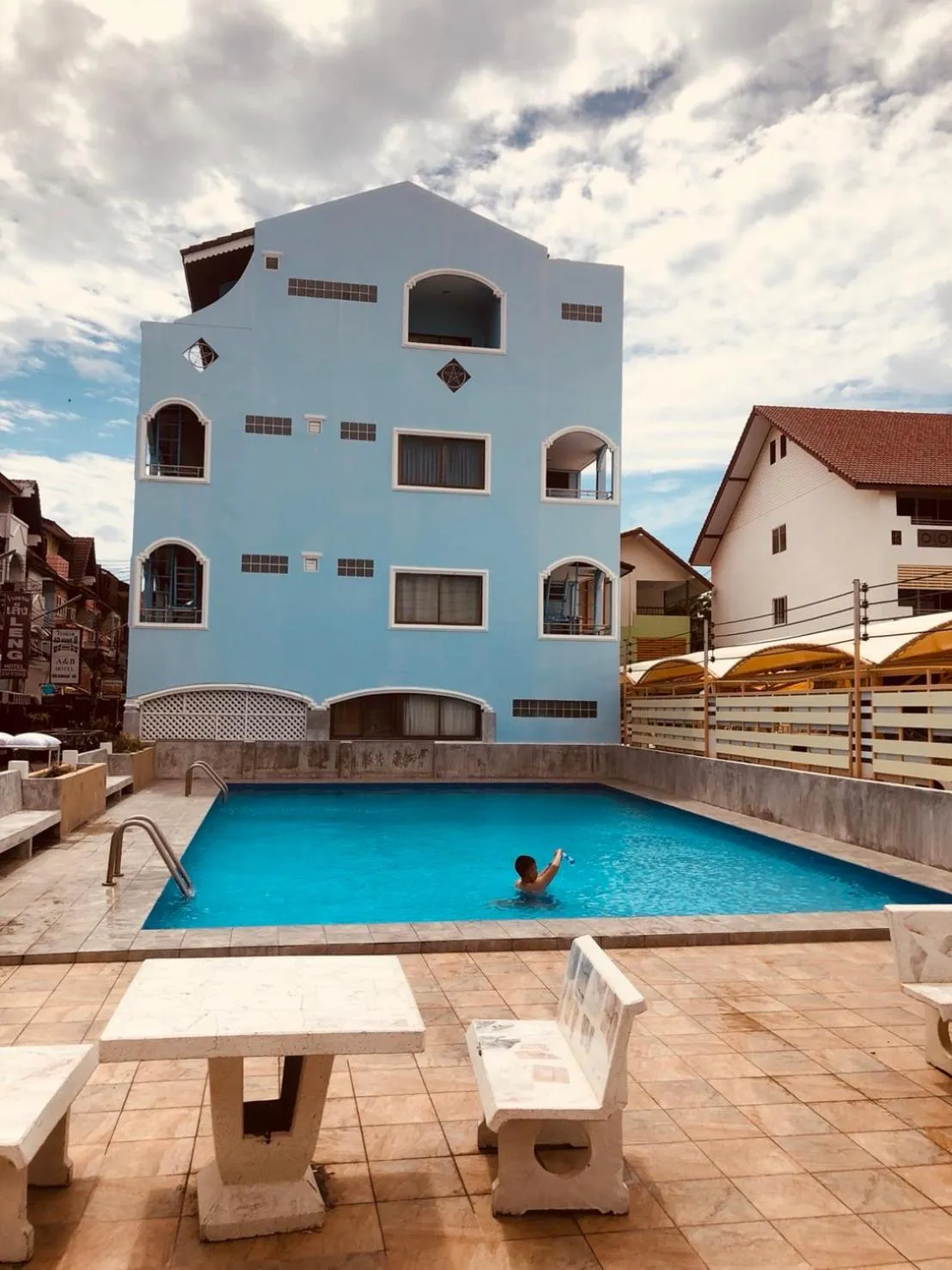 Swimming pool in Thipurai Annex Hotel