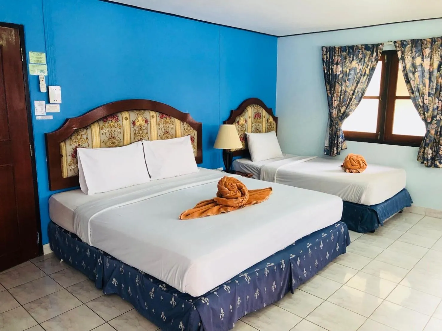 Bedroom, Bed in Thipurai Annex Hotel