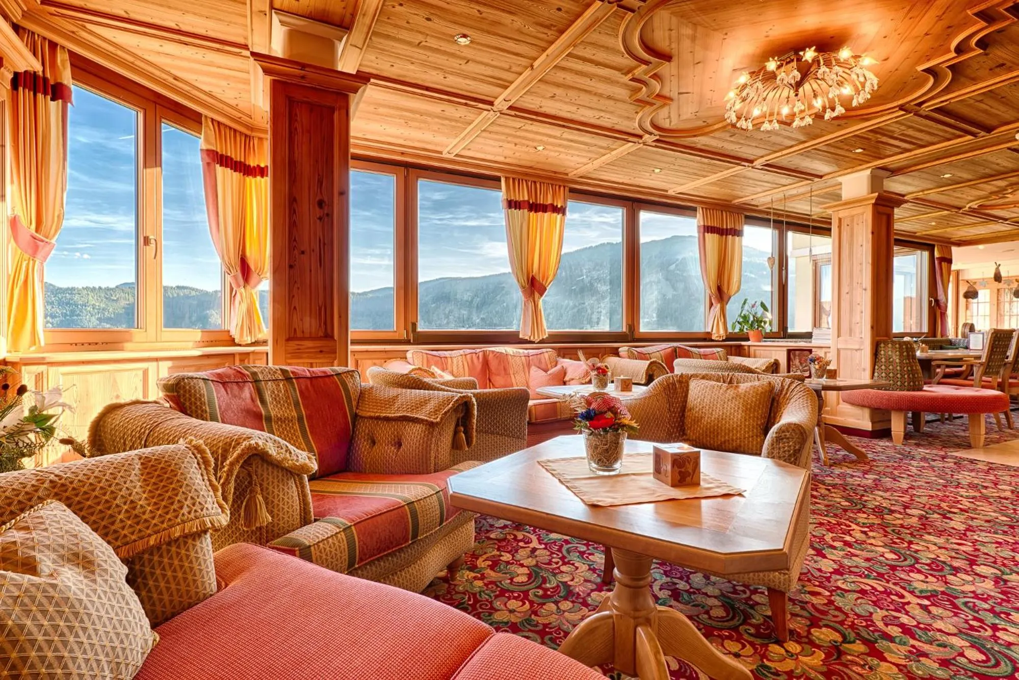 Lobby or reception in Hotel Bergheimat