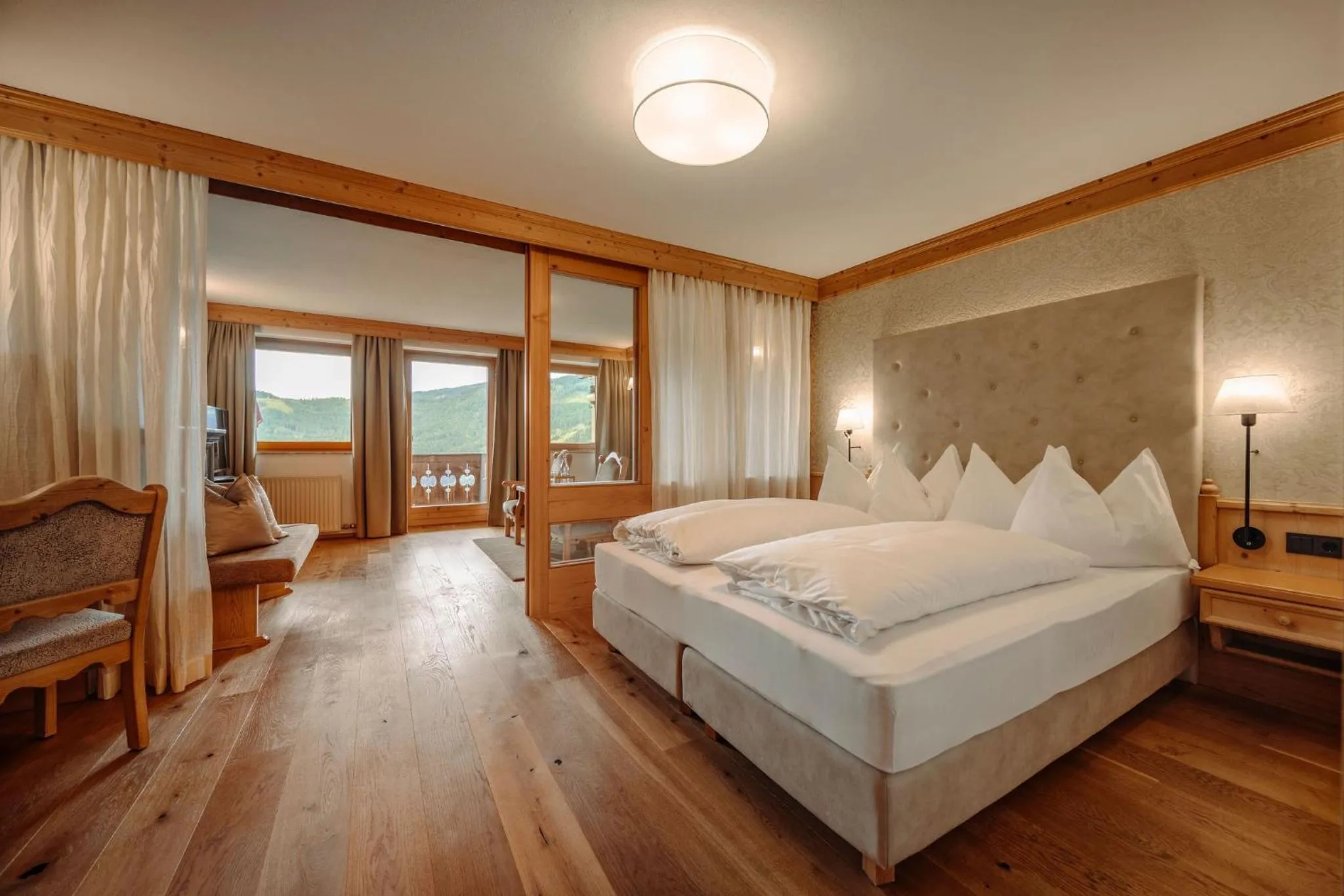 Bed in Hotel Bergheimat