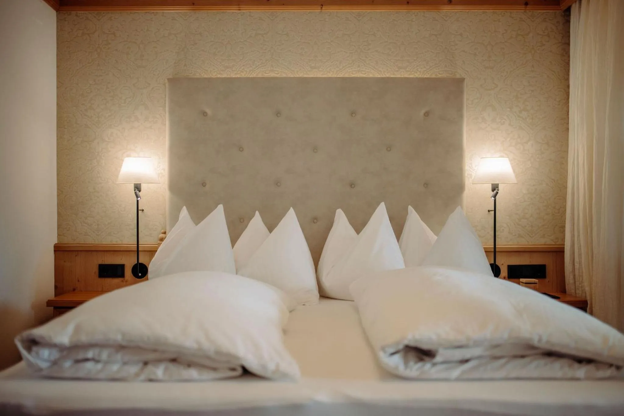 Bed in Hotel Bergheimat