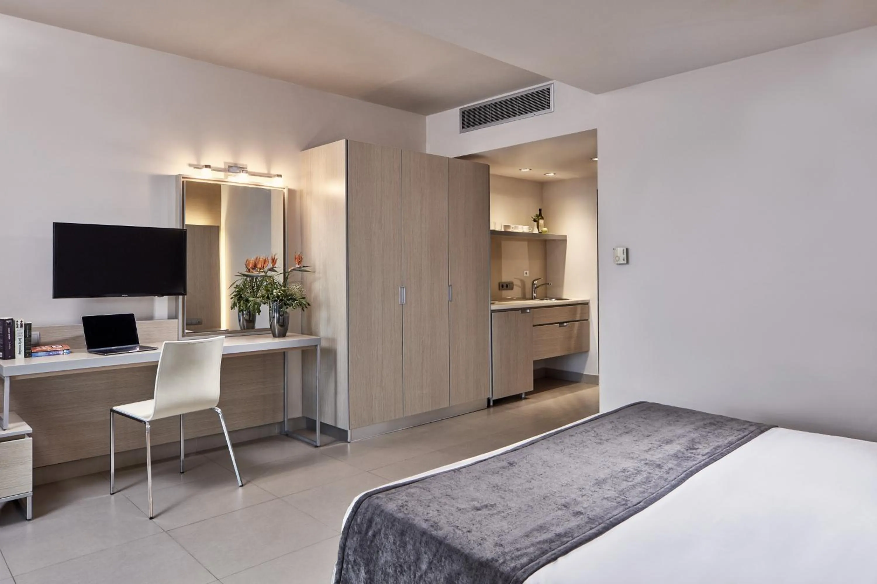 Bedroom, Bed in Atlantica Mikri Poli Crete