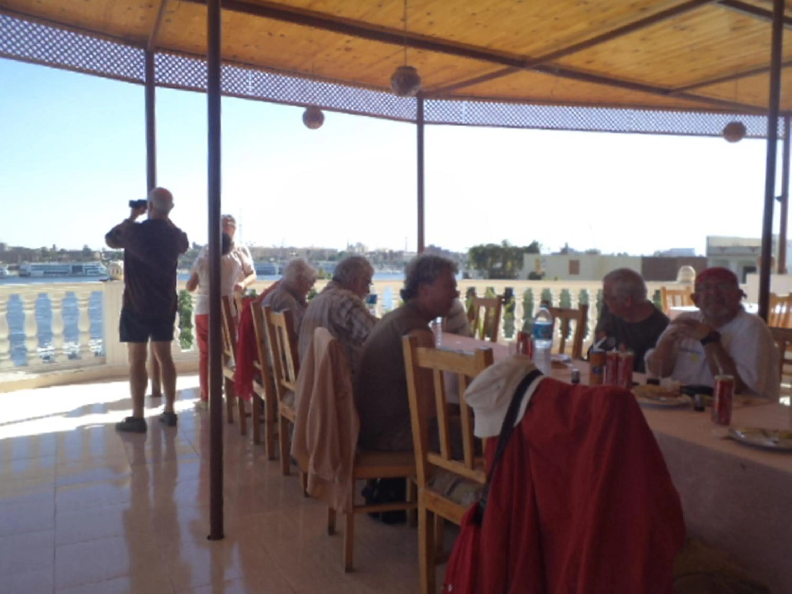 Restaurant/places to eat in El Mesala Hotel