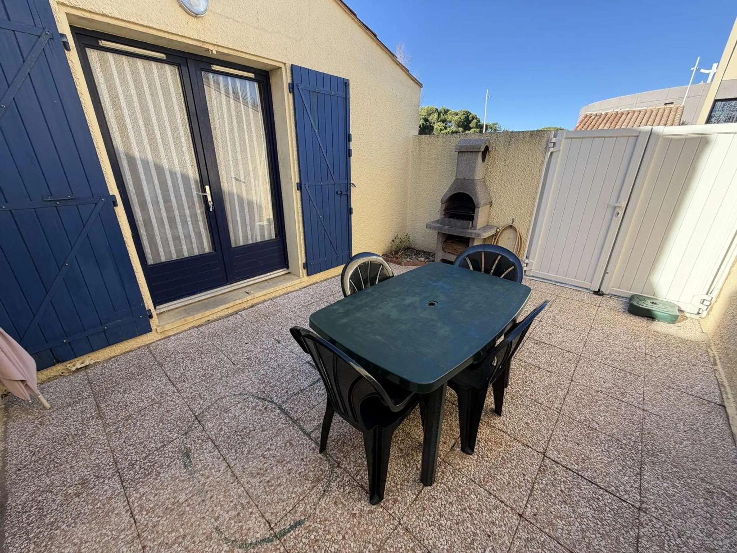 Villa T2 avec piscine et parking à Port Leucate, 4 personnes - FR-1-81-388
