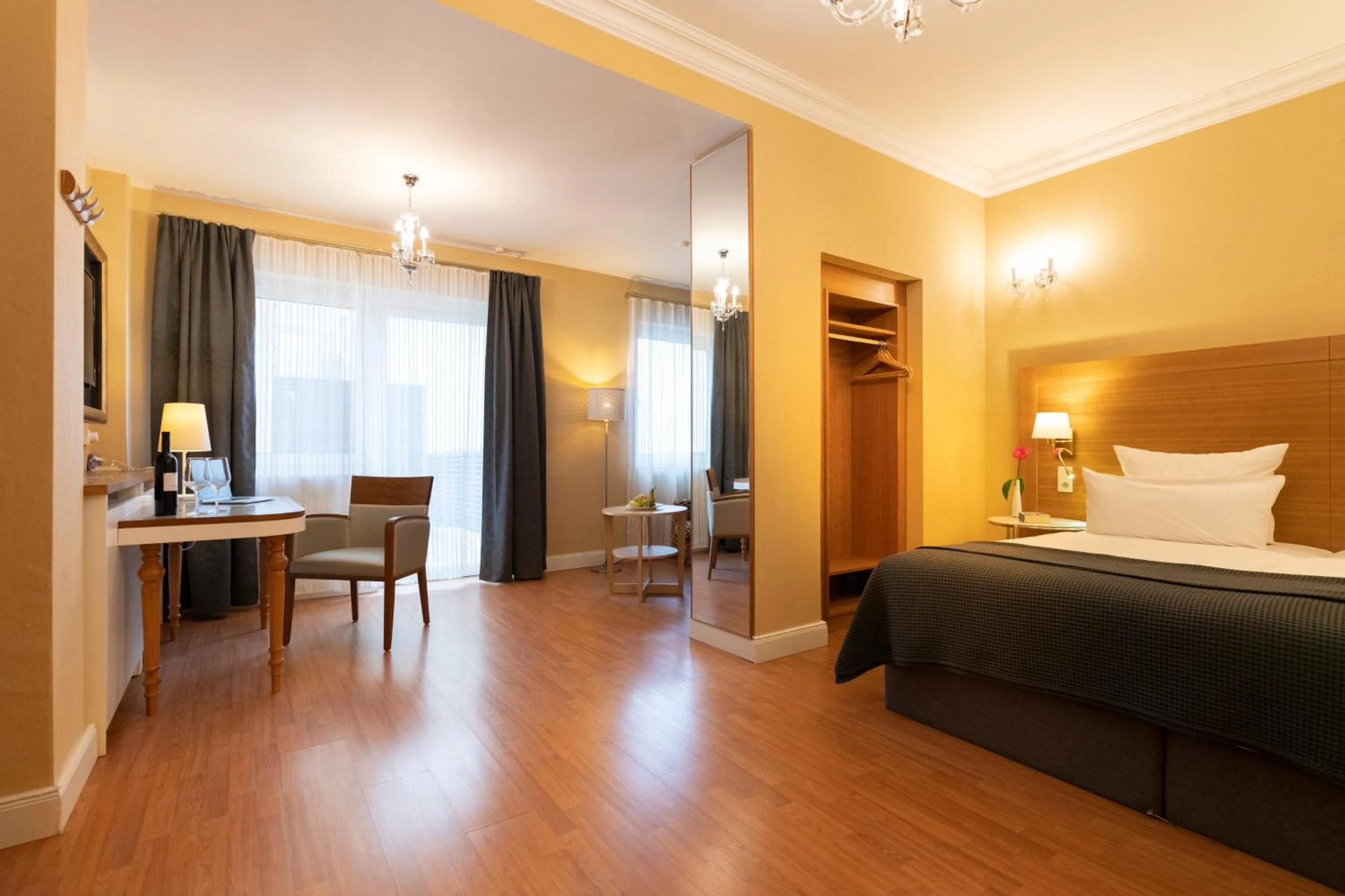 Photo of the whole room, Bed in Hotel Kleiner Riesen