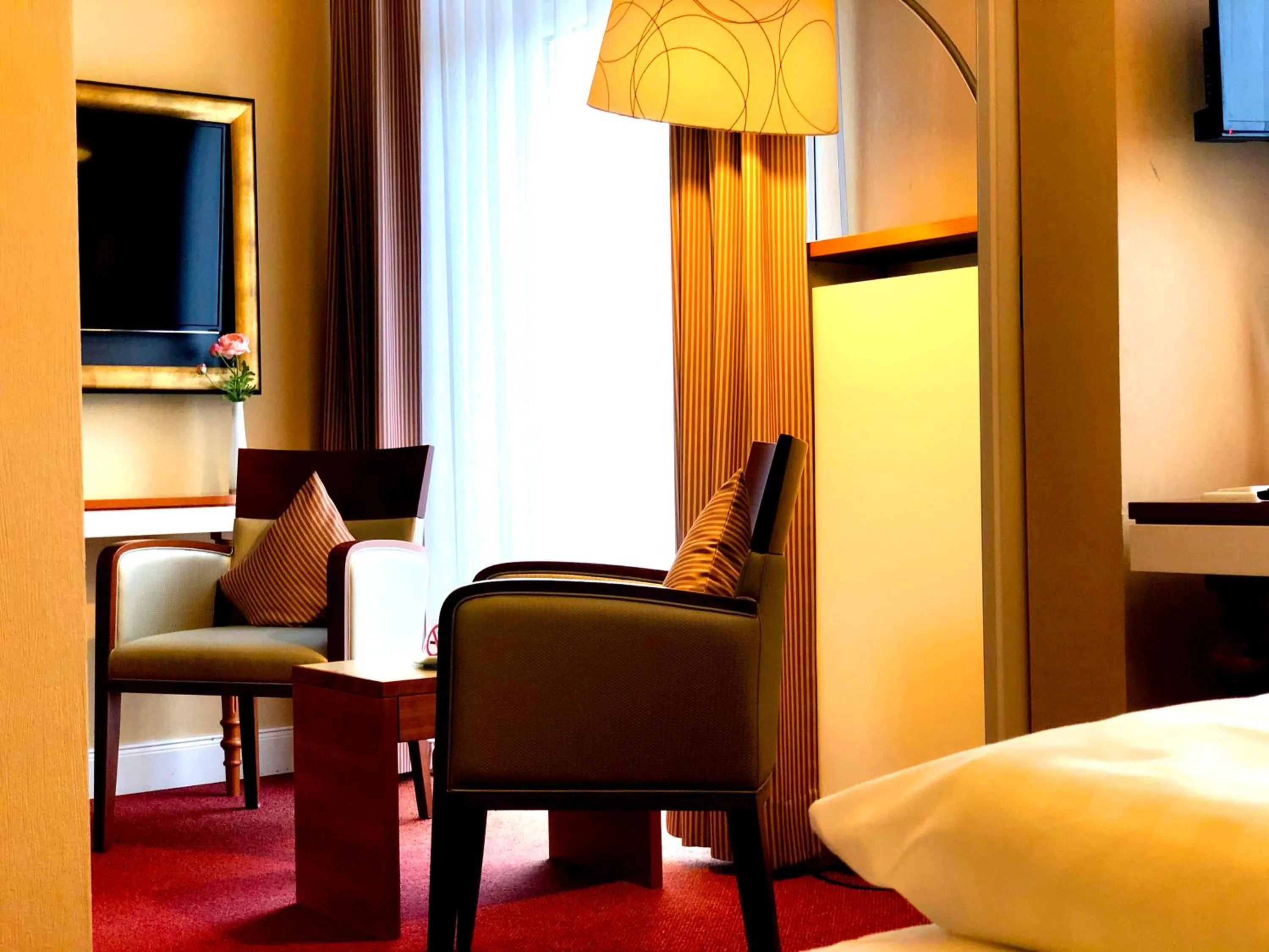 TV and multimedia, Bed in Hotel Kleiner Riesen